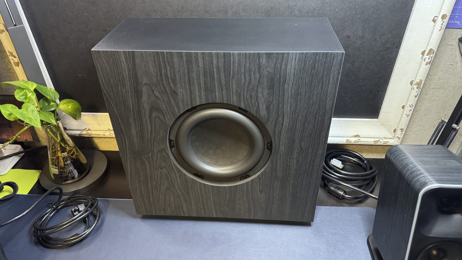 Обзор Klipsch ProMedia Lumina: изящный сабвуфер, но куда делся бас? картинка Акустика Klipsch ProMedia Lumina: бас подвёл | DGL.RU