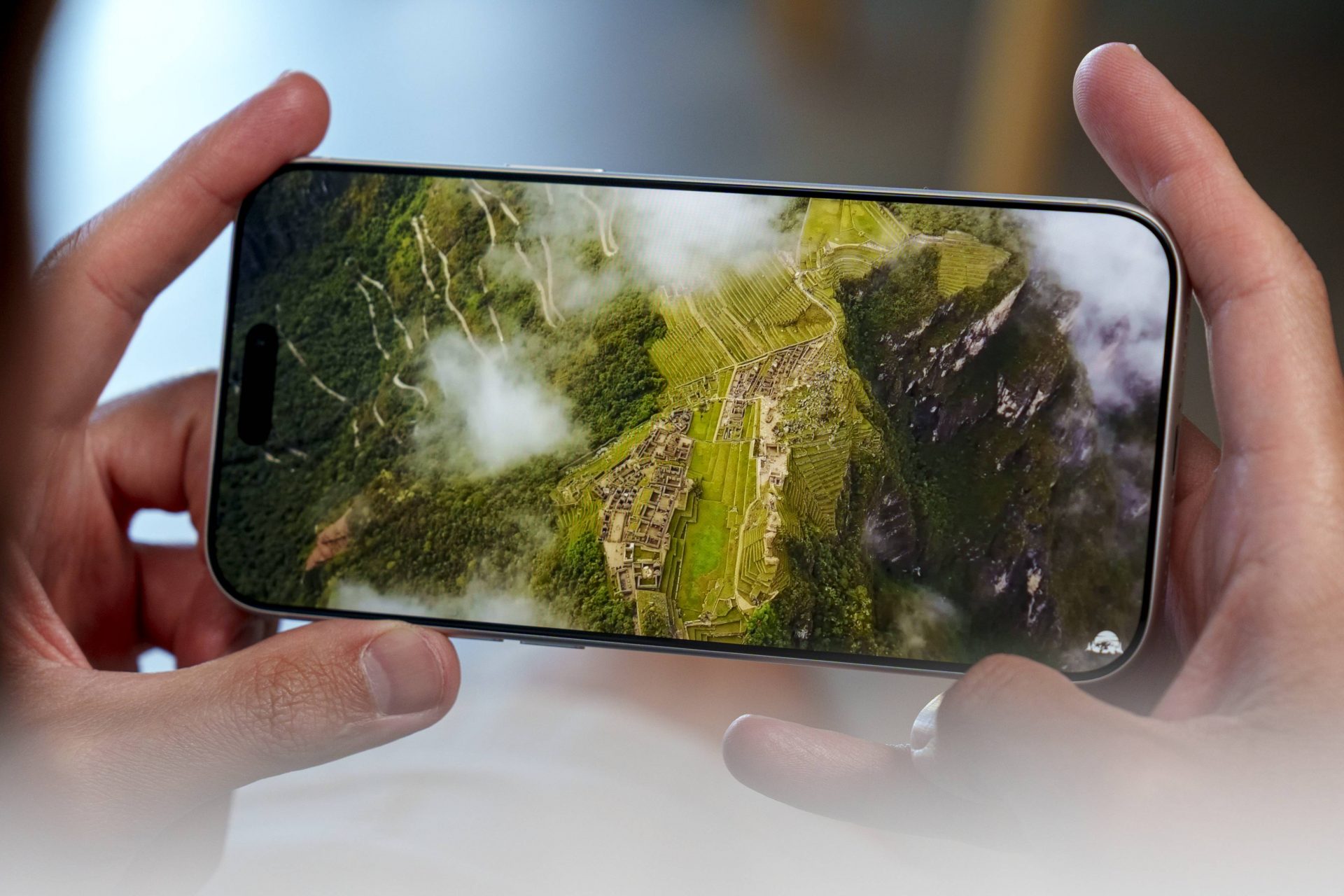 Apple планирует снизить затраты на дисплеи для iPhone 18 Pro Max картинка Смартфон Apple iPhone 18 Pro Max: цены растут | DGL.RU