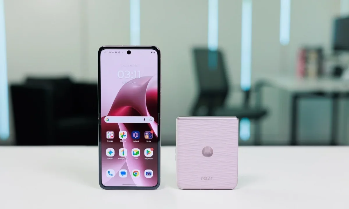 Будущее раскладушек под вопросом: Samsung сокращает продвижение Galaxy Z Flip 8 картинка Смартфон Samsung Galaxy Z Flip 8: брать ли? | DGL.RU