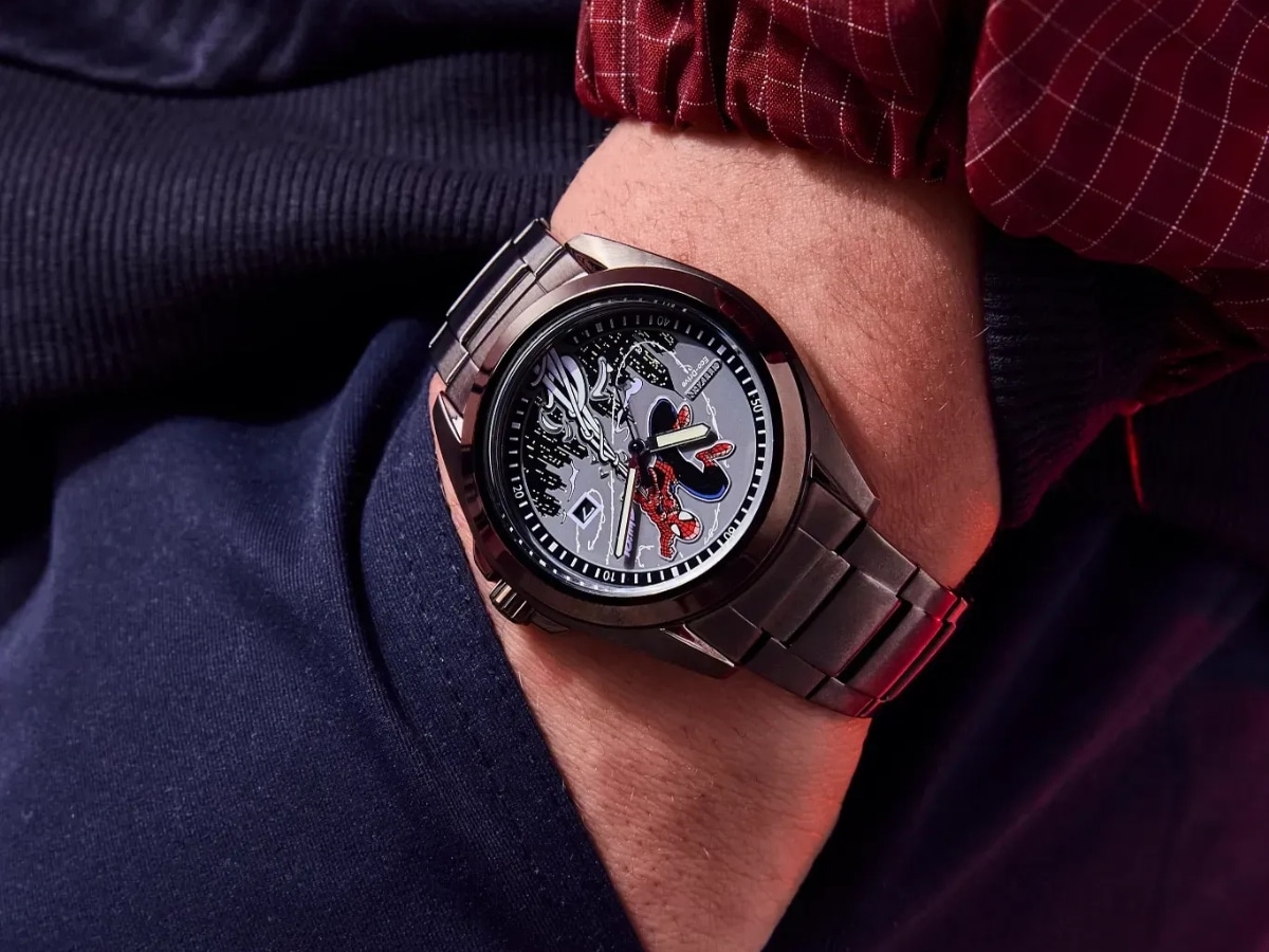 Обзор Citizen Eco-Drive Spider-Man Swings | DGL.RU