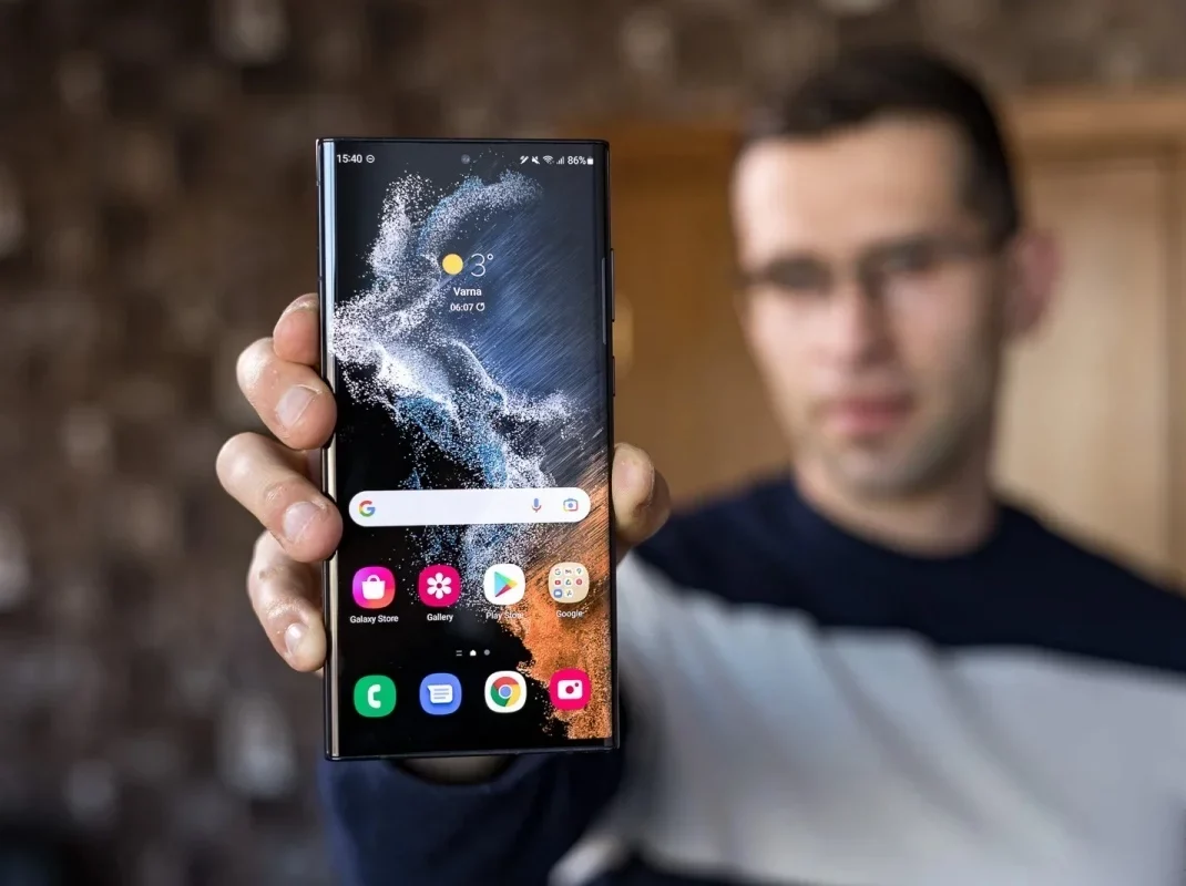 Флагманская серия Samsung Galaxy S27: четыре модели, новые камеры и дисплеи с защитой от подглядывания картинка Смартфон Samsung Galaxy S27 Ultra: чип и экраны | DGL.RU