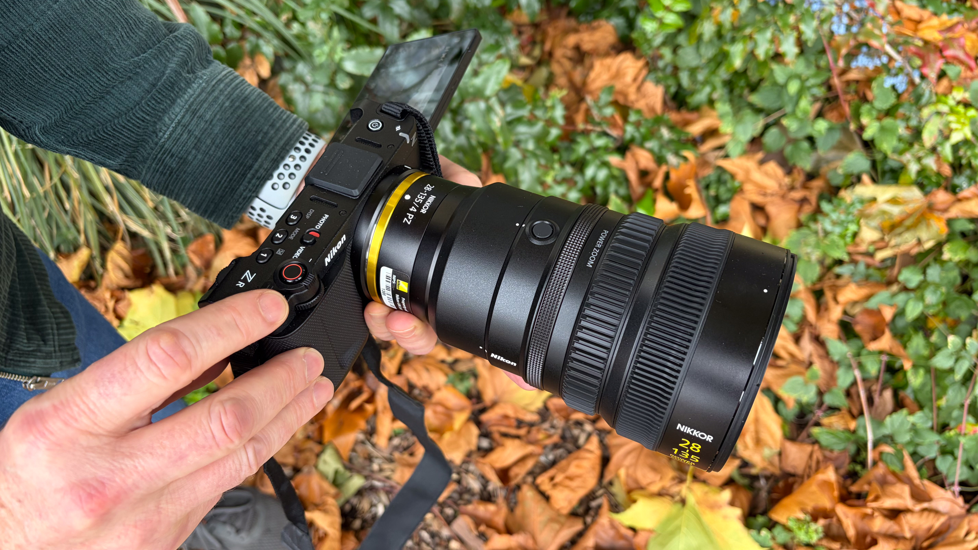 Лучшая камера Nikon в 2026 году: от базовых моделей до профессиональных камер картинка Фотоаппараты Nikon: лучшие модели 2026 года | DGL.RU