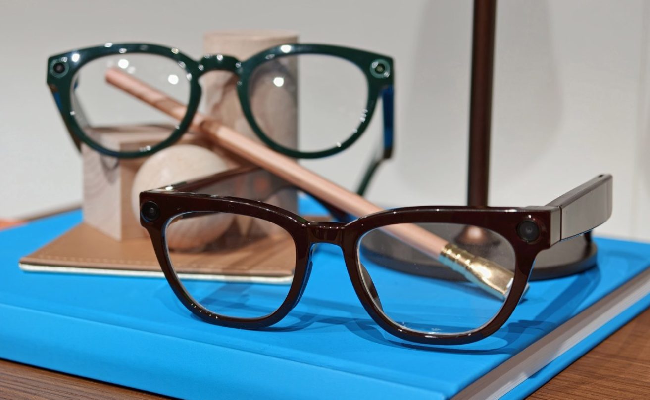 Первый взгляд на смарт-очки Samsung Gentle Monster и Warby Parker картинка Первый взгляд на смарт-очки Samsung Gentle Monster и Warby Parker