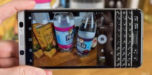 Призрак BlackBerry: рендеры нового гибридного смартфона HMD слили в сеть