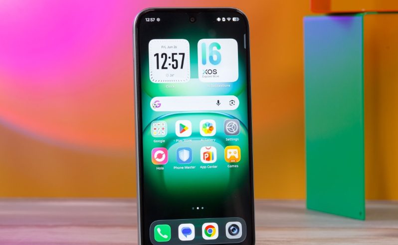 Infinix Hot 70 Pro поставляется в шести различных вариантах отделки картинка Infinix Hot 70 Pro поставляется в шести различных вариантах отделки