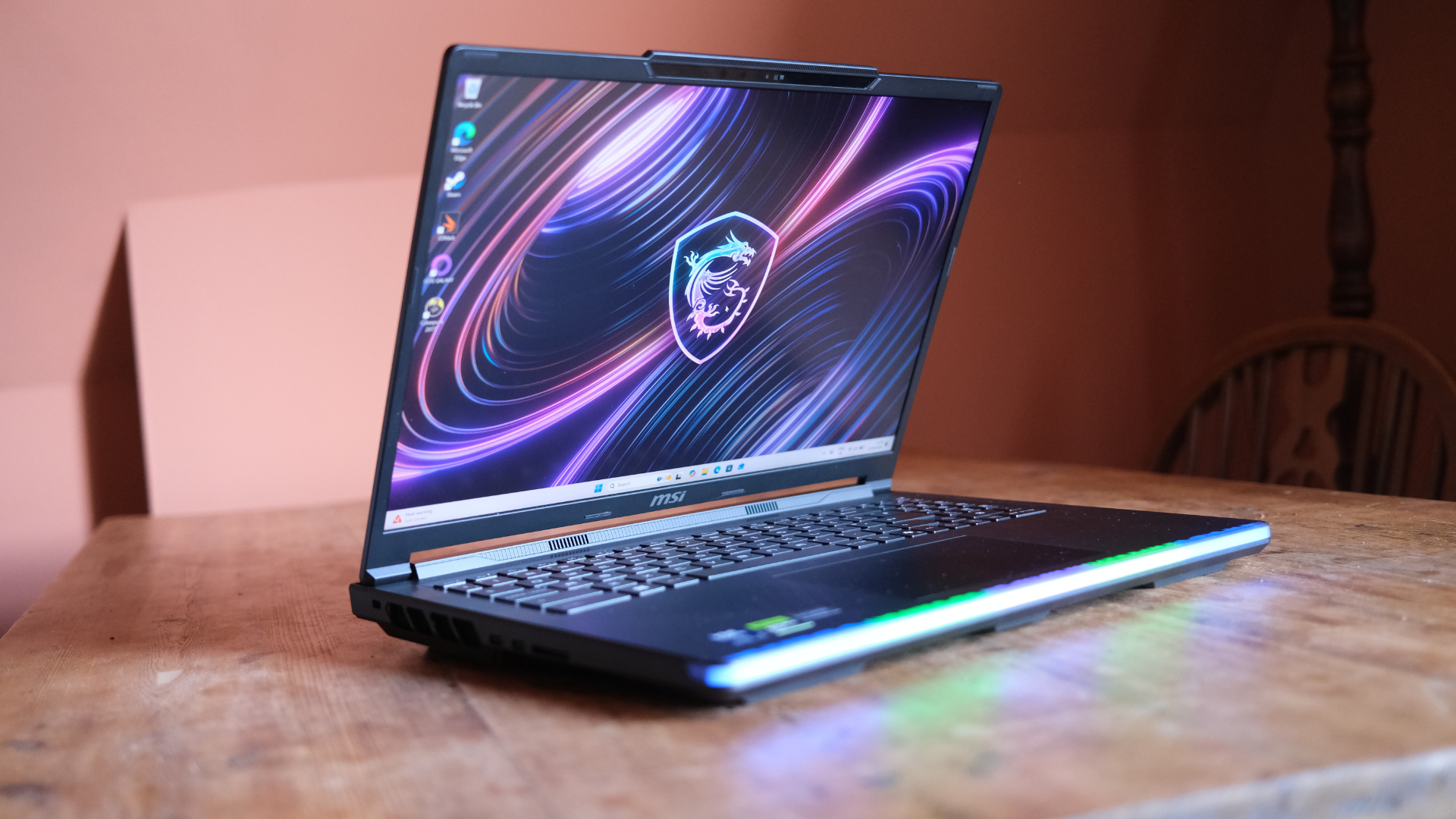 Обзор MSI Raider 16 Max HX - выдающаяся игровая производительность картинка Игровой ноутбук MSI Raider 16 Max HX | DGL.RU
