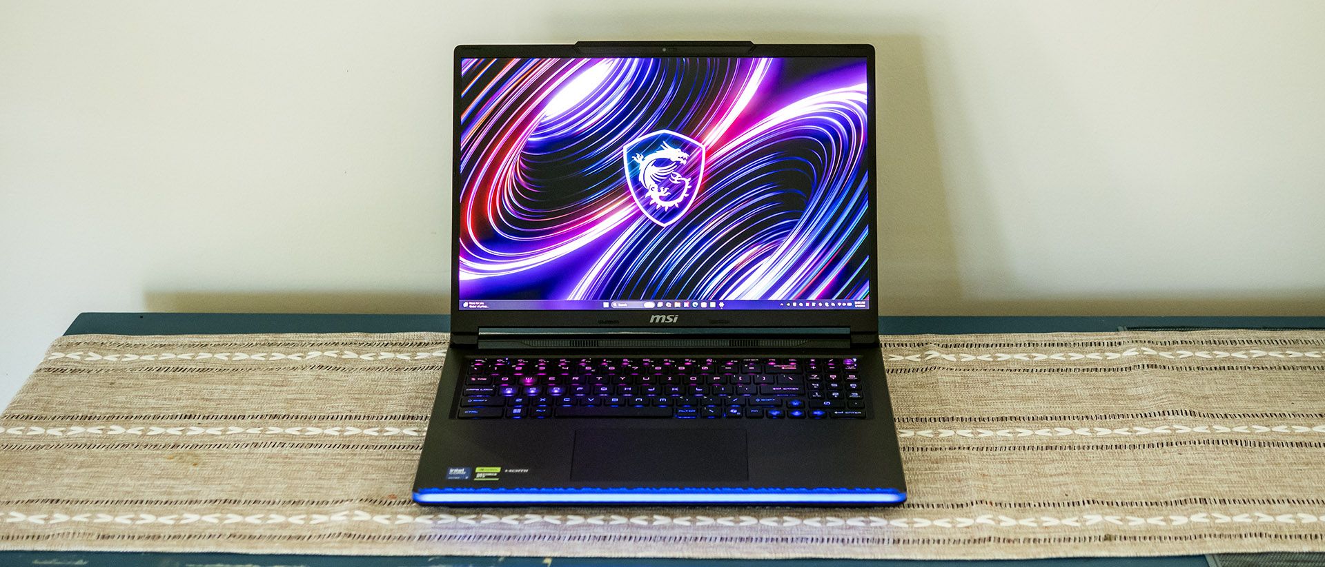 Обзор MSI Raider 16 Max HX — выдающаяся игровая производительность