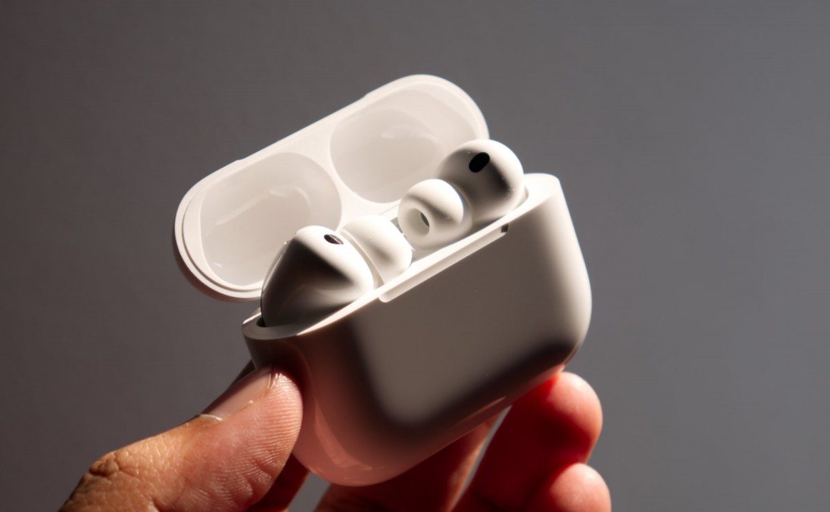 AirPods с камерами: новые данные в коде iOS 27 | DGL.RU
