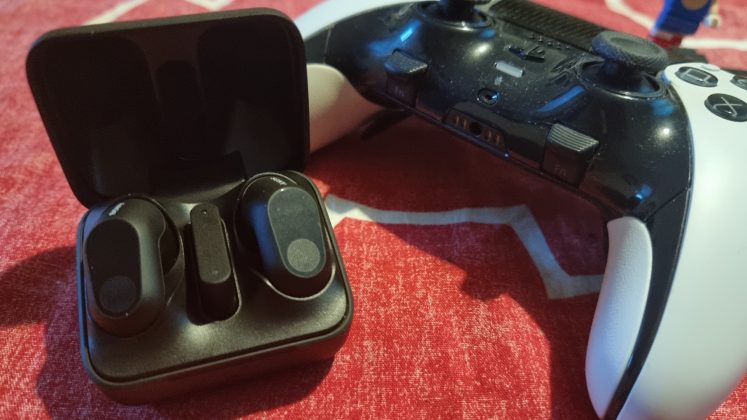 Выбираем лучшие гарнитуры для PS5 в 2026 году | DGL.RU