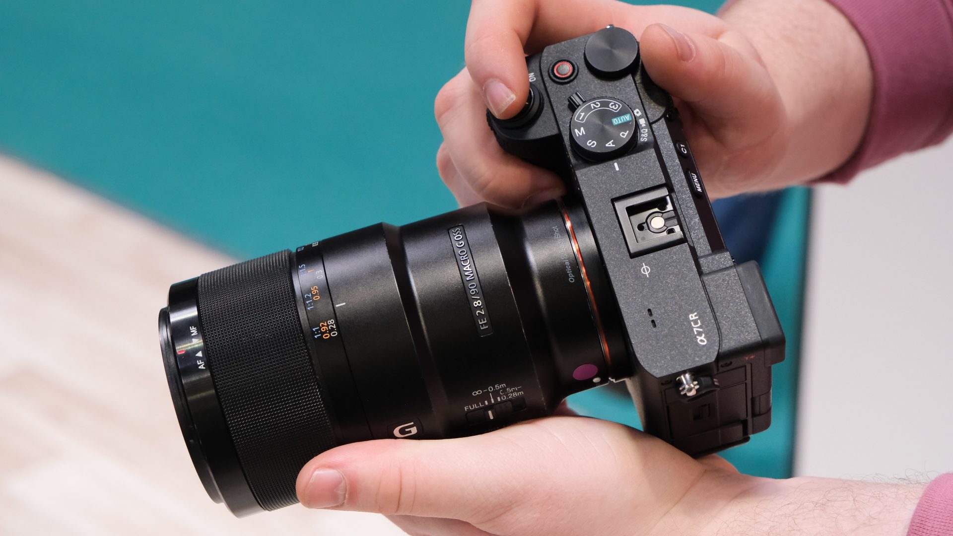 Лучшие объективы Sony в 2026 году: выбор моделей с байонетом E для беззеркальных камер картинка Выбираем лучшие объективы Sony с байонетом E | DGL.RU
