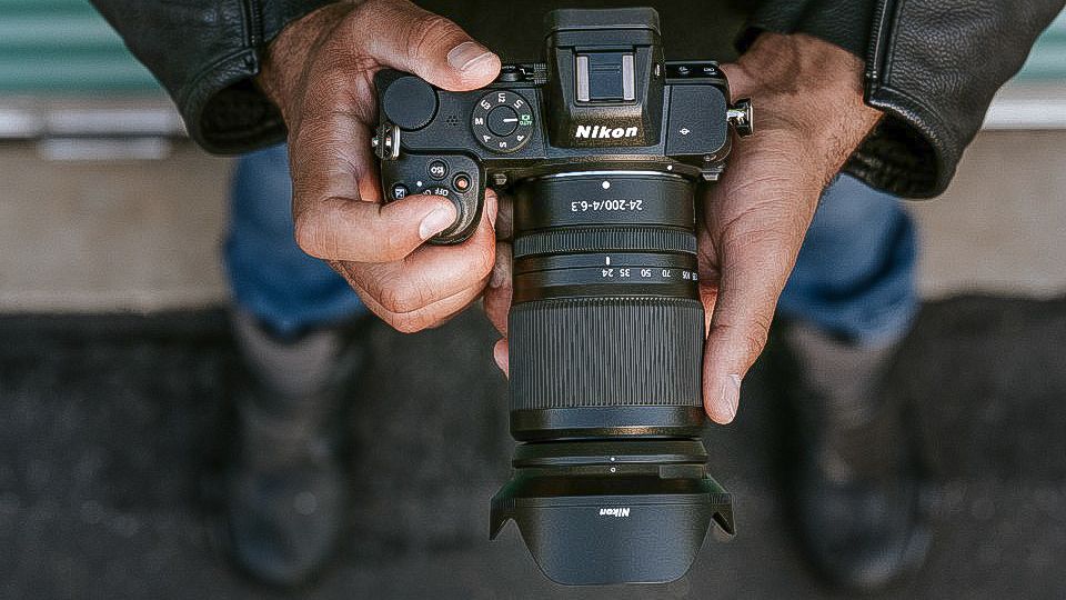 Лучшие суперзум-объективы для камер Nikon в 2026 году