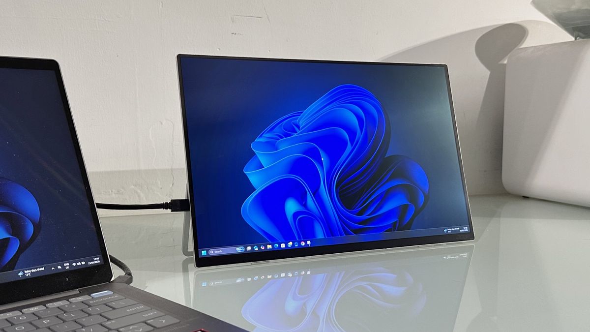 Обзор Acer ProDesigner PE160WUT: портативный OLED-монитор с высоким разрешением картинка Монитор Acer ProDesigner PE160WUT: обзор | DGL.RU