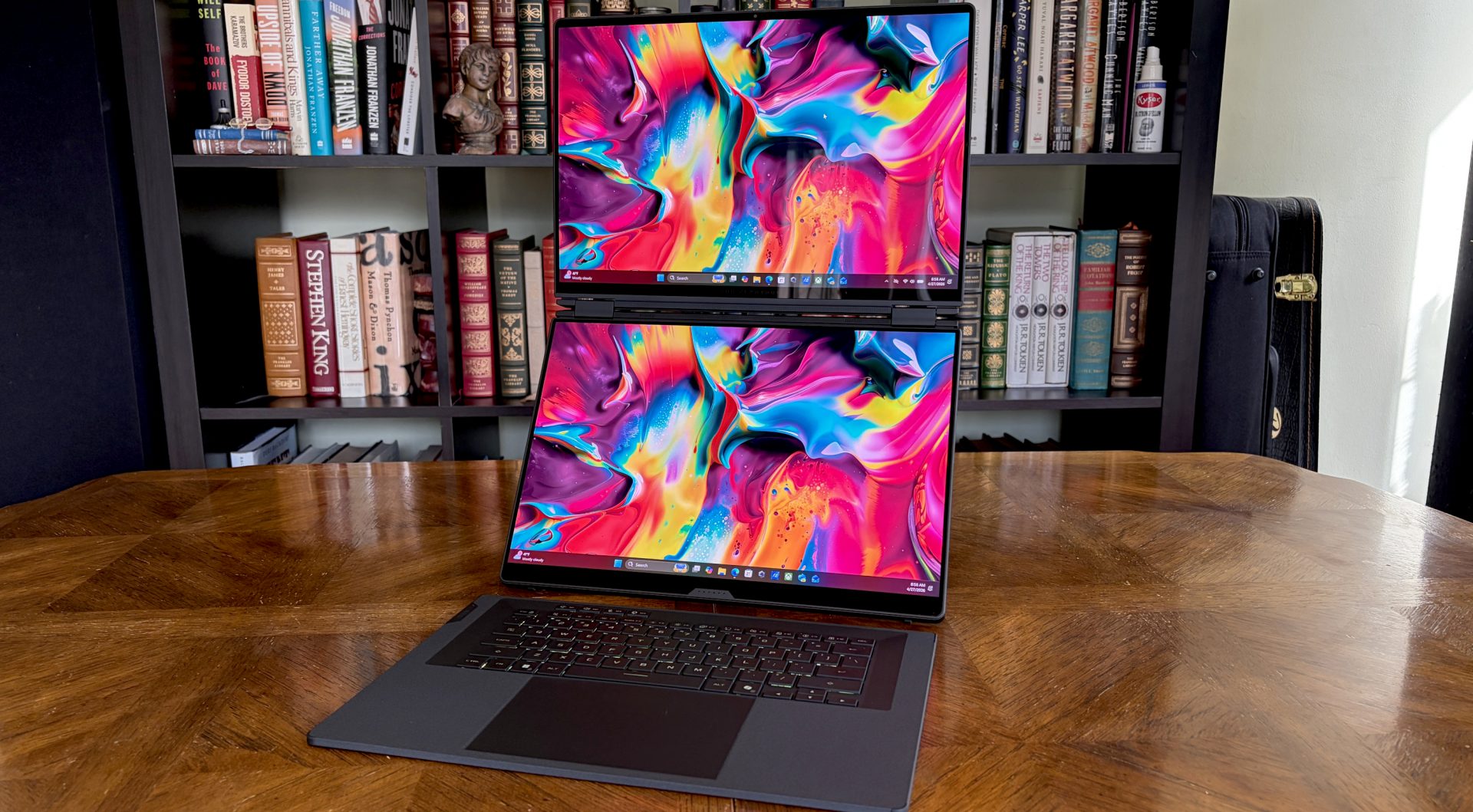 Обзор ASUS ROG Zephyrus Duo: самый «десктопный» игровой ноутбук картинка Ноутбук ASUS ROG Zephyrus Duo: два OLED | DGL.RU