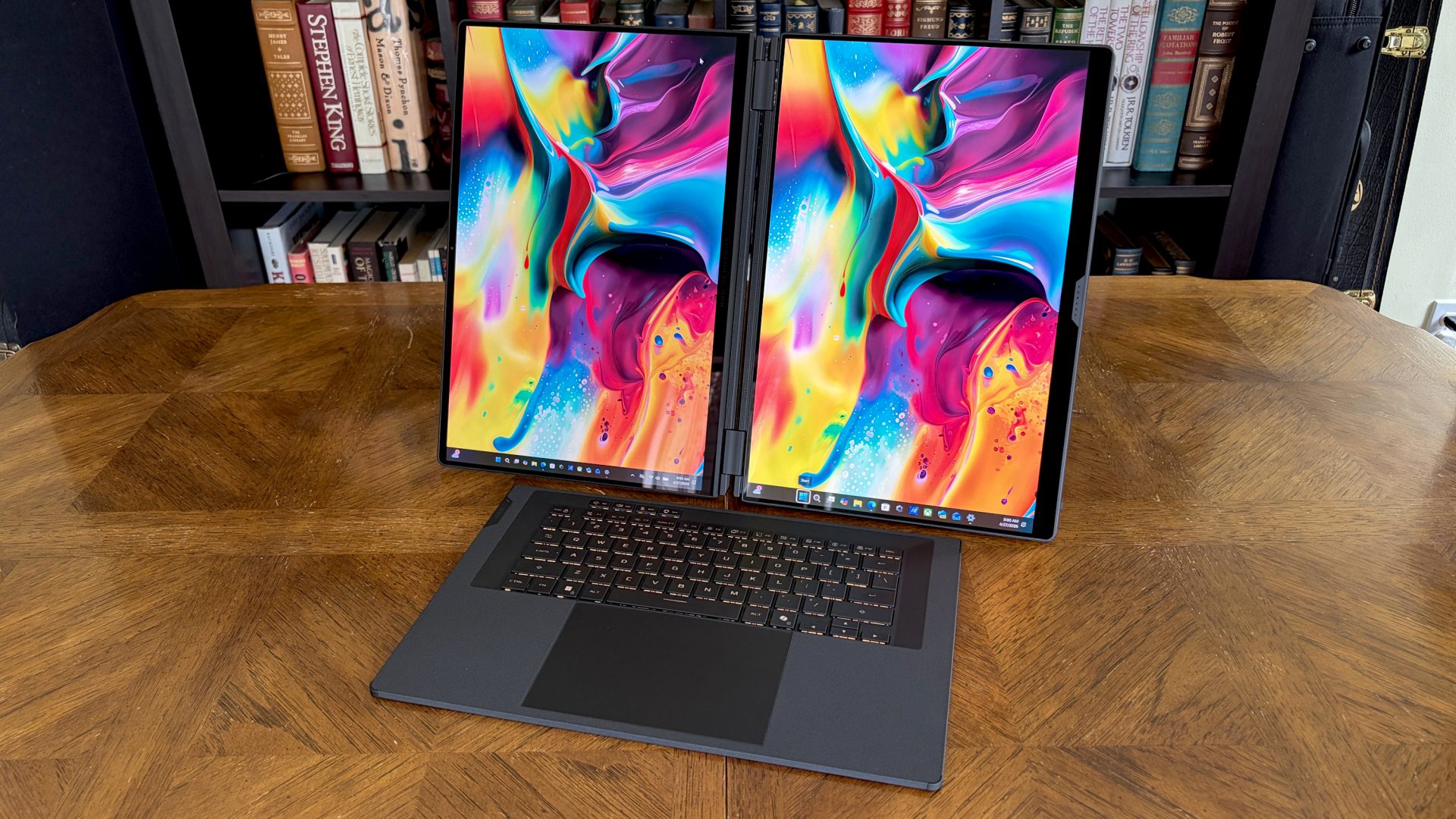 Обзор ASUS ROG Zephyrus Duo: самый «десктопный» игровой ноутбук картинка Ноутбук ASUS ROG Zephyrus Duo: два OLED | DGL.RU