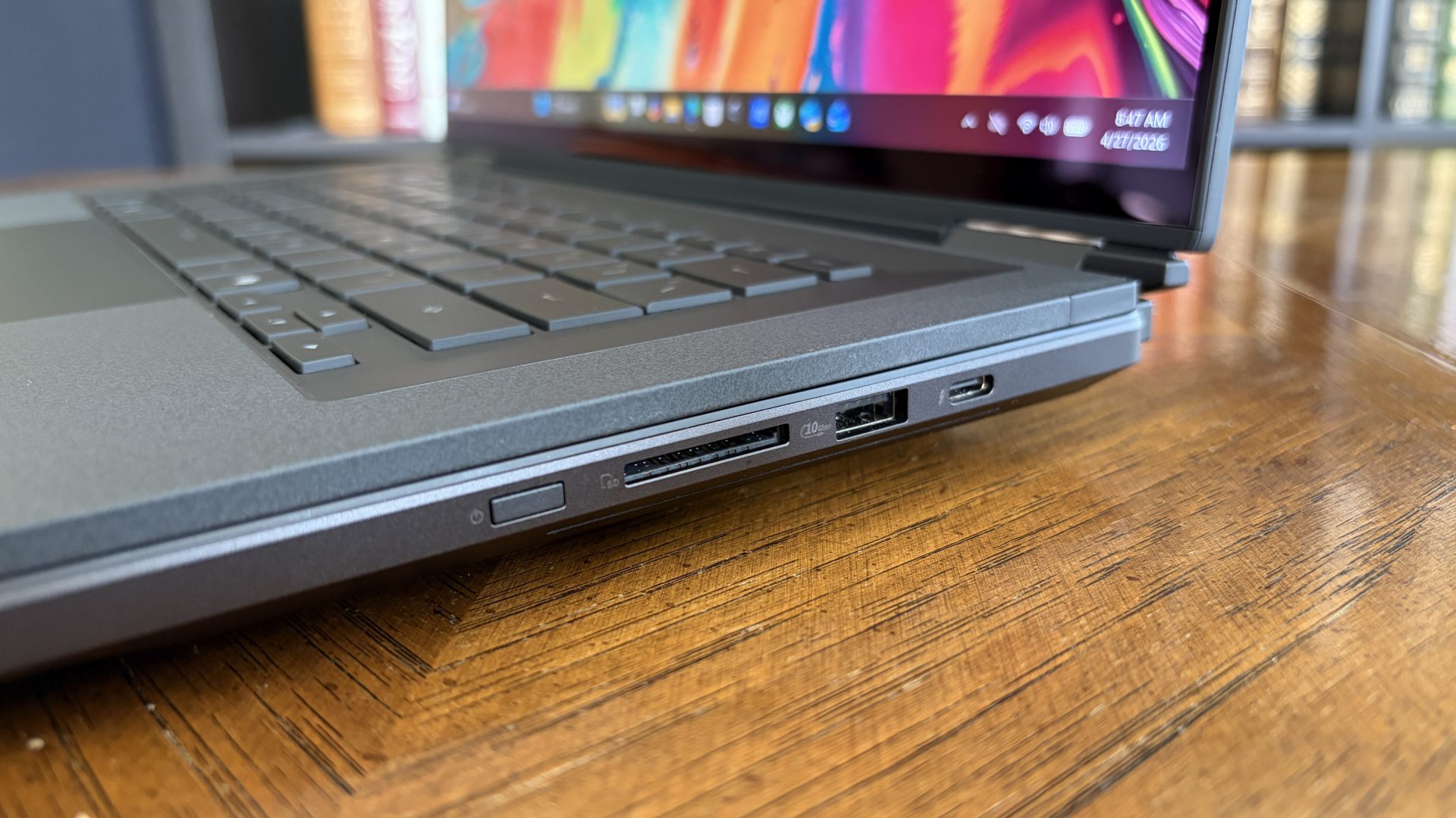 Обзор ASUS ROG Zephyrus Duo: самый «десктопный» игровой ноутбук картинка Ноутбук ASUS ROG Zephyrus Duo: два OLED | DGL.RU