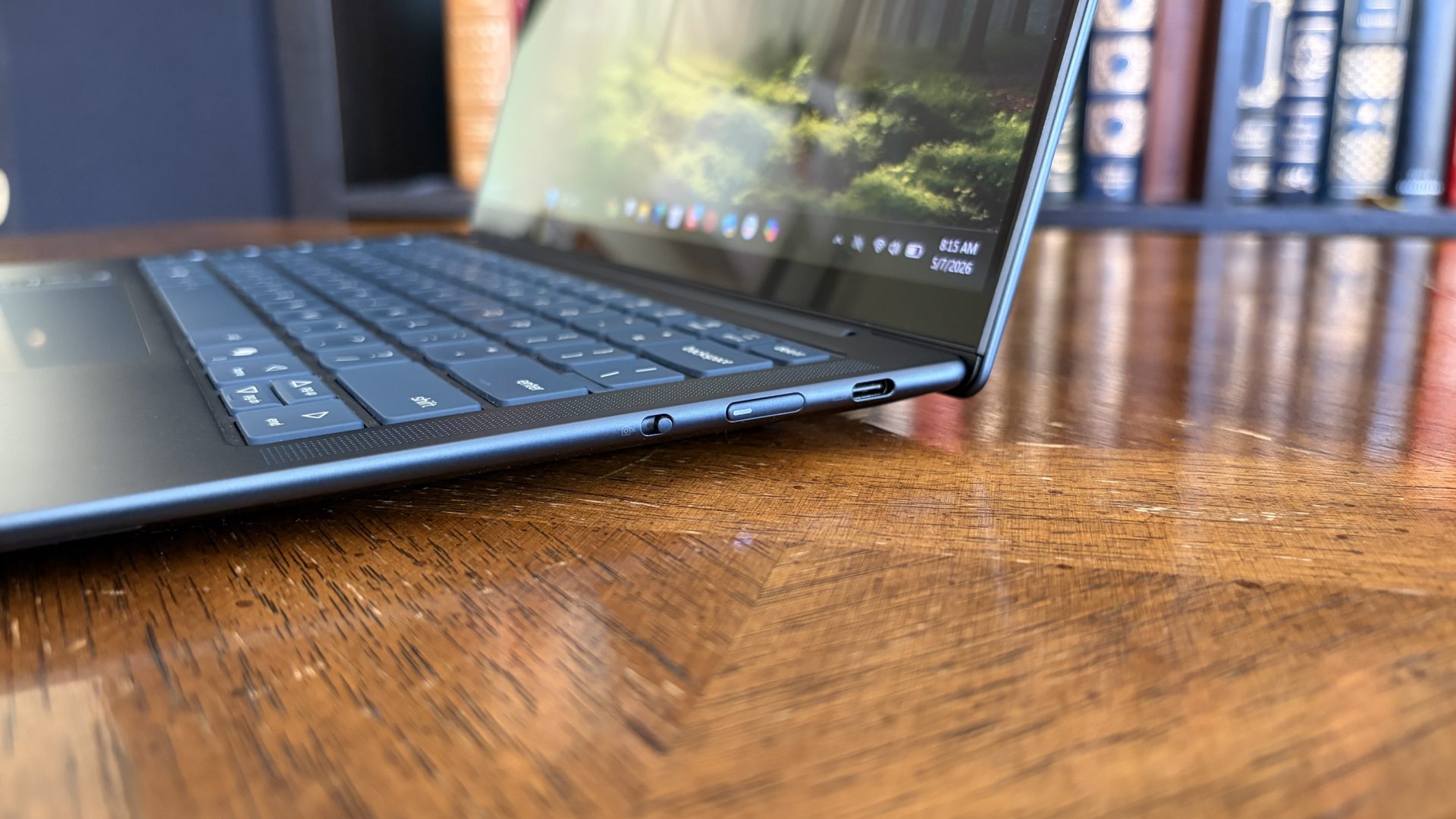 Обзор нового Lenovo Yoga Slim 7x (11-го поколения) и его чипа Snapdragon X2 Elite картинка Ноутбук Lenovo Yoga Slim 7x удивил автономностью | DGL.RU