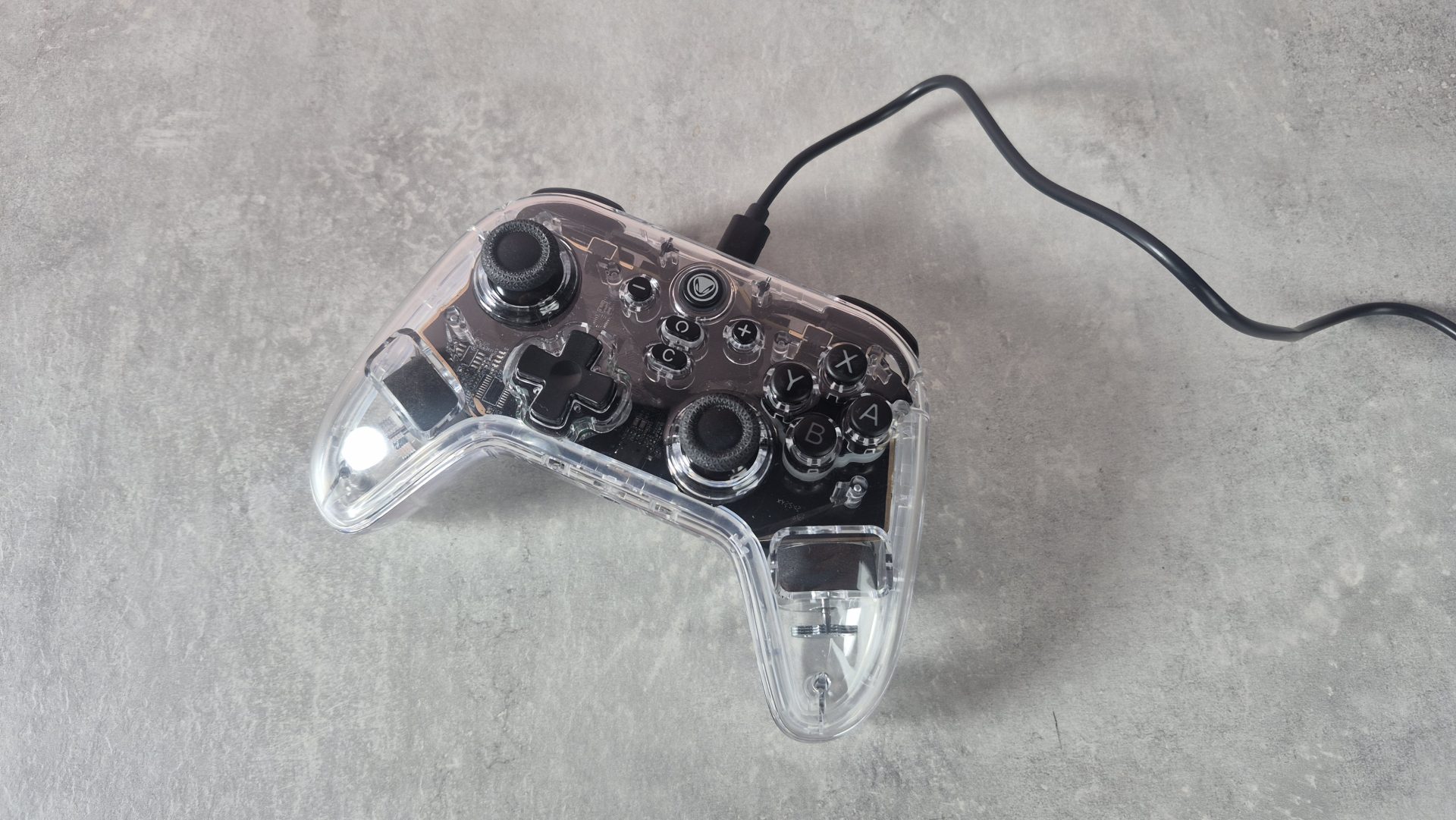 Обзор беспроводного геймпада Snakebyte Gamepad RGB S2 картинка Обзор беспроводного Snakebyte Gamepad RGB S2 | DGL.RU