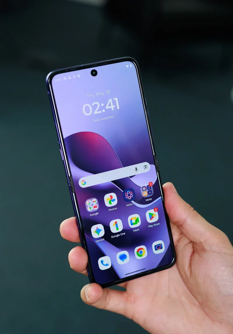 Обзор Motorola Razr Ultra 2026 картинка Обзор Motorola Razr Ultra 2026