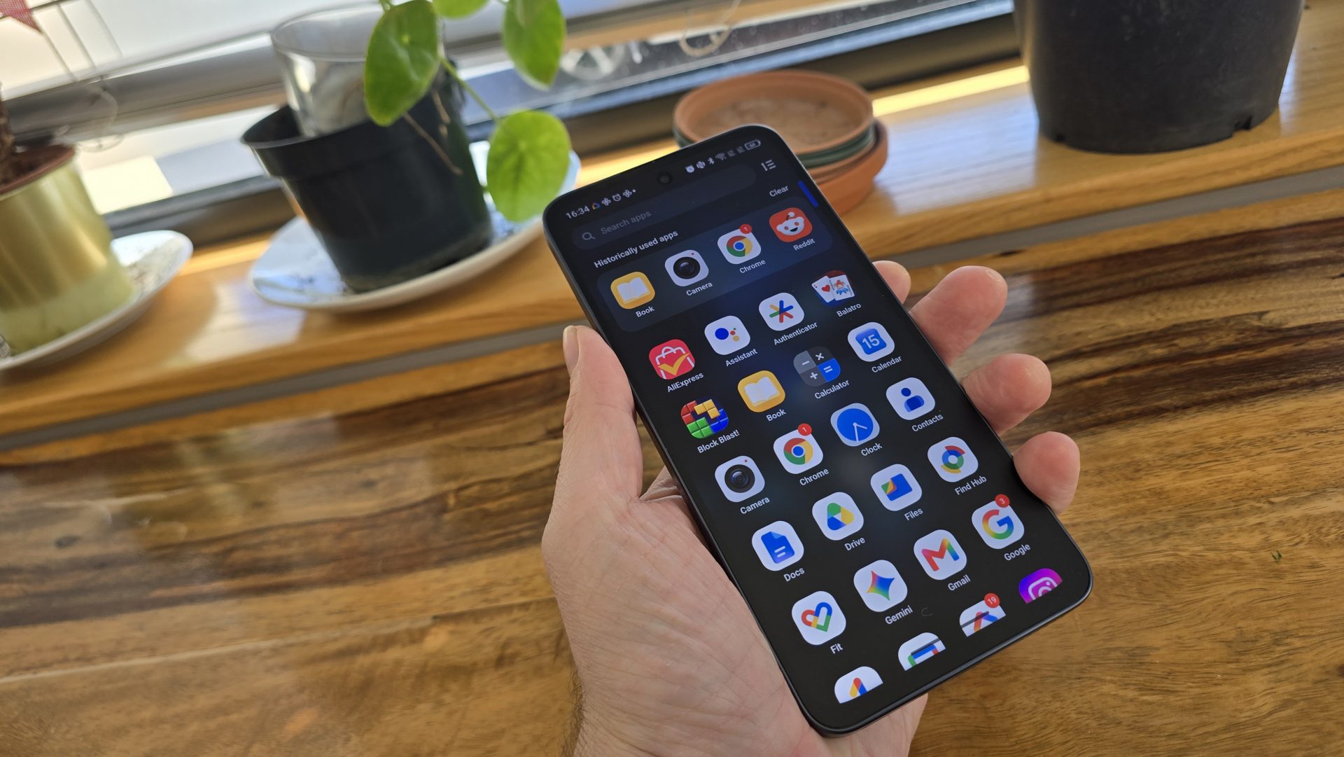 Обзор смартфона TCL NXTPAPER 70 Pro: возможности уникального экрана-бумаги картинка Смартфон TCL NXTPAPER 70 Pro: плюсы и минусы | DGL.RU