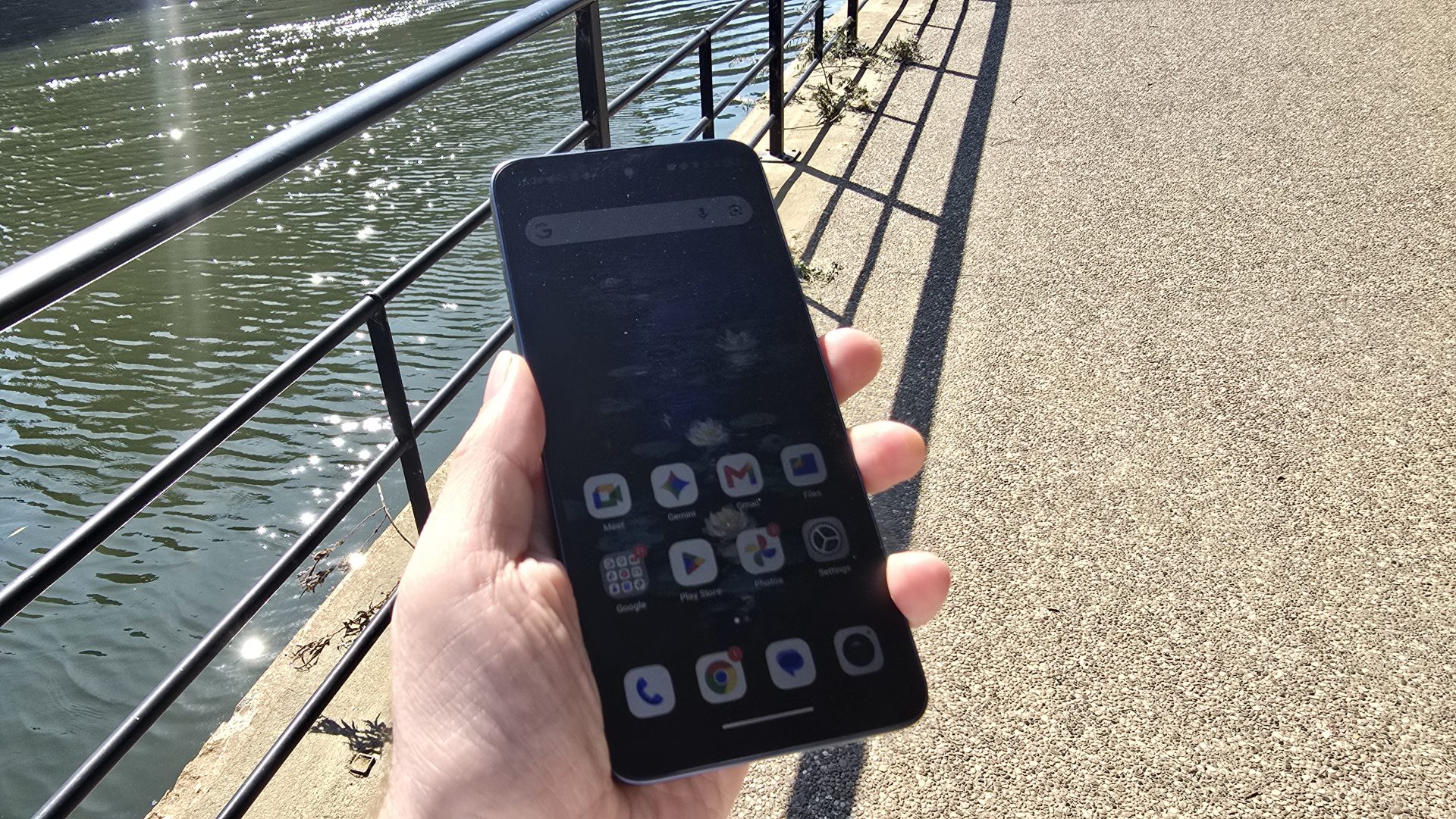 Обзор смартфона TCL NXTPAPER 70 Pro: возможности уникального экрана-бумаги картинка Смартфон TCL NXTPAPER 70 Pro: плюсы и минусы | DGL.RU