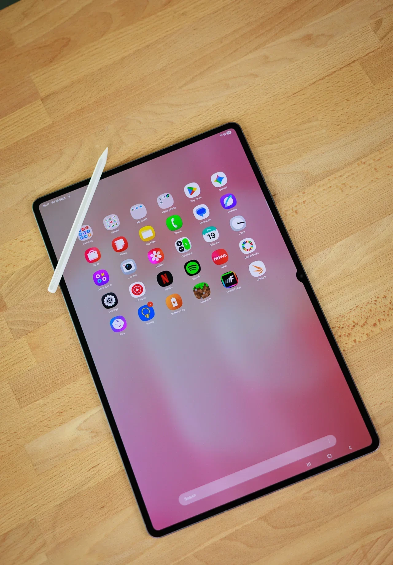 Опыт редактирования мобильных фото: связка смартфона Oppo Find X9 Ultra и планшета Galaxy Tab S11 Ultra картинка Тест Samsung Galaxy Tab S11 Ultra в ретуши | DGL.RU