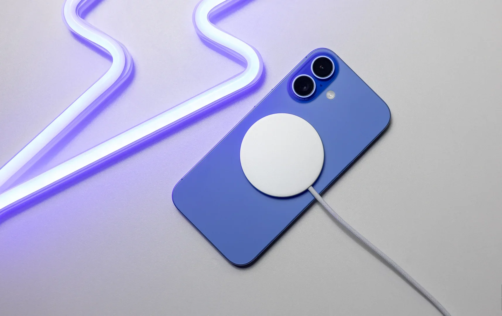 Pixel 13, Galaxy S28 и iPhone 21 могут получить давно назревшую модернизацию аккумуляторов картинка Смартфон OnePlus 15: стоит ли покупать сейчас? | DGL.RU