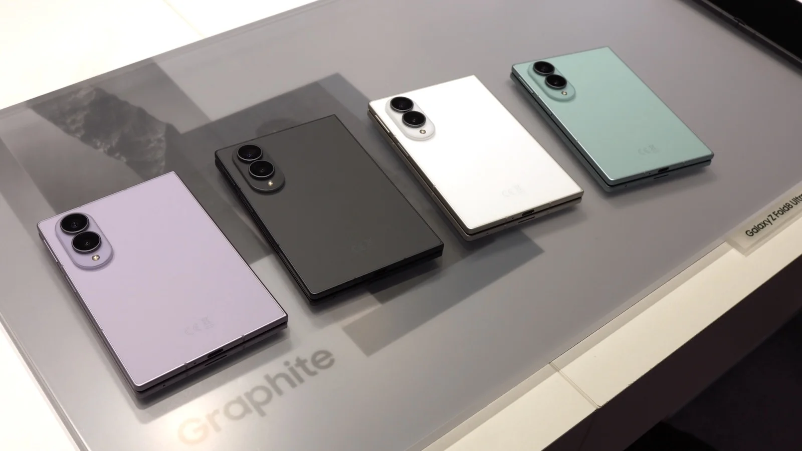 Samsung представила Galaxy Z Fold 8 и Fold 8 Ultra | DGL.RU