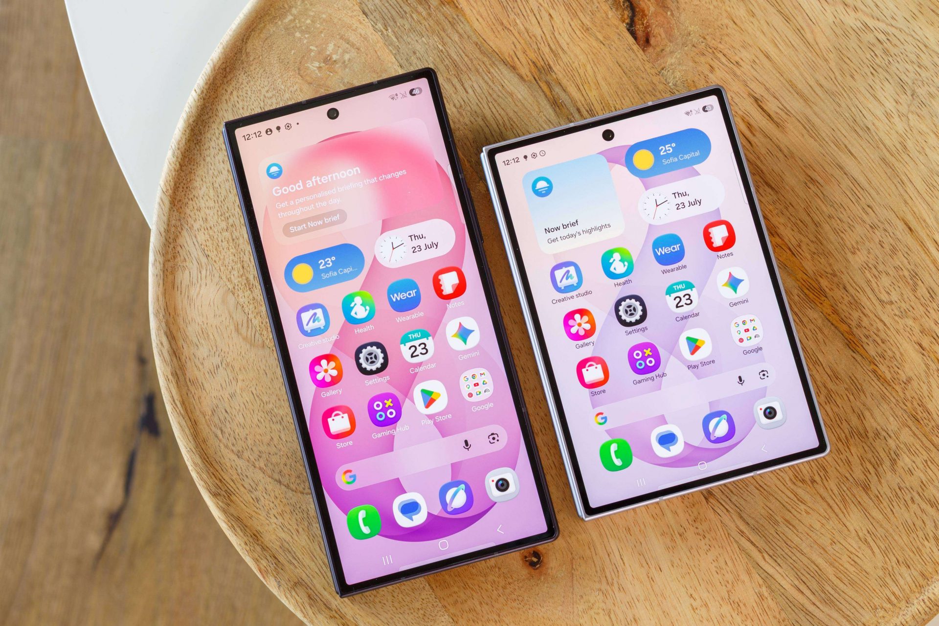 Samsung представила складные смартфоны линейки Galaxy Z Fold8, Z Flip8 и смарт-часы нового поколения картинка Смартфон Samsung Galaxy Z Fold8: анонс и цены | DGL.RU