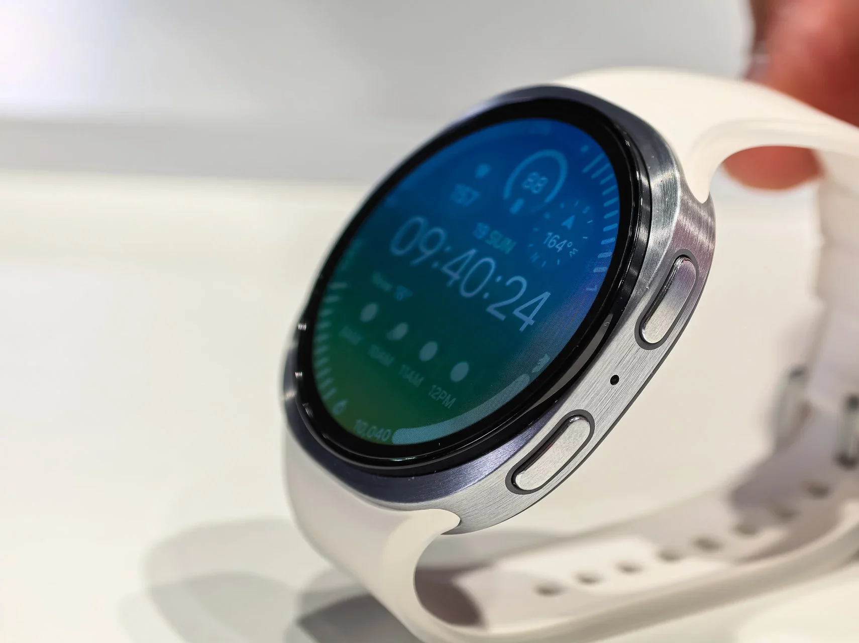 Samsung Galaxy Watch 9: стоит ли покупать часы? | DGL.RU