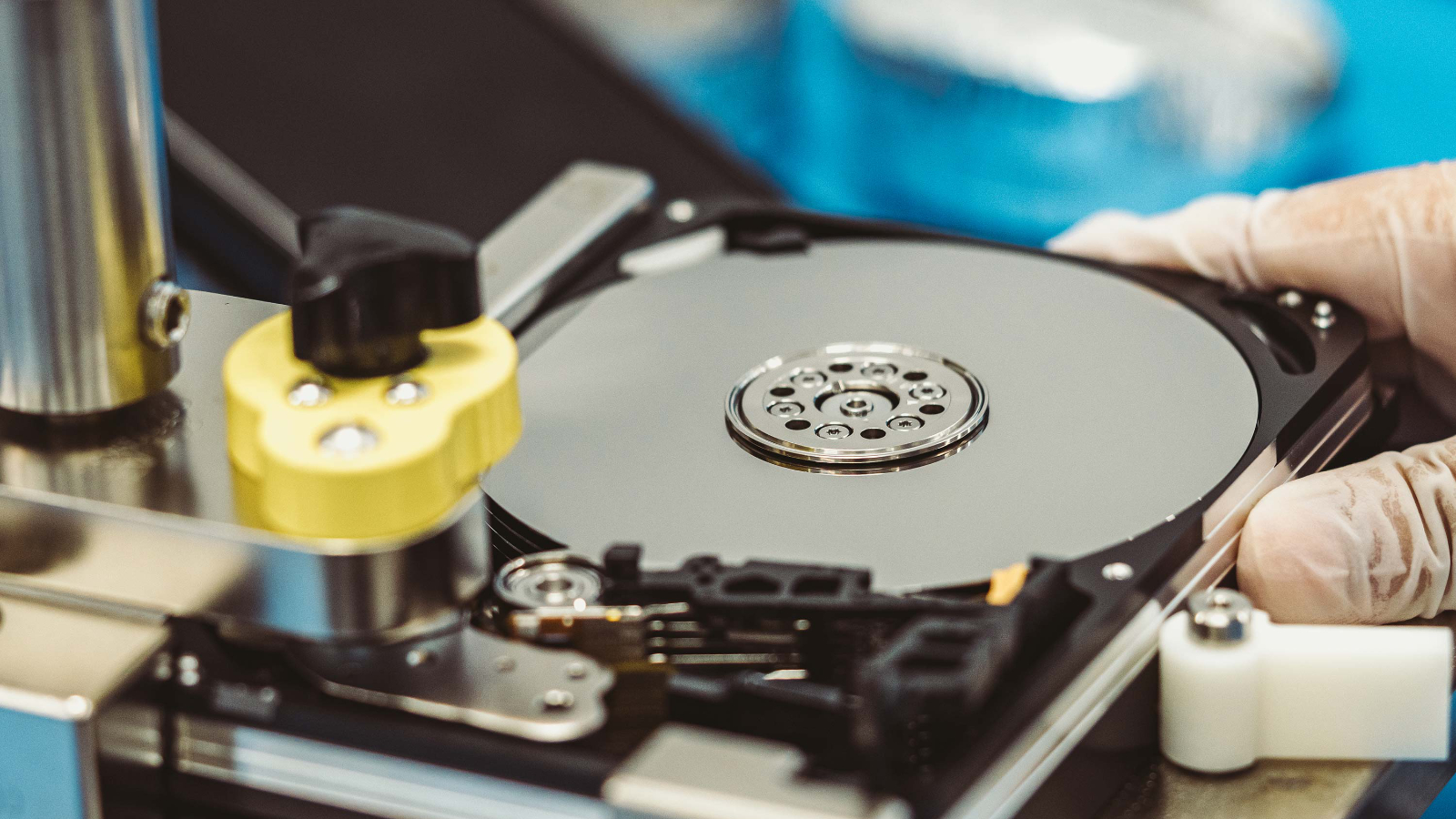 Обзор Seagate IronWolf 8TB - внутренний накопитель для NAS-серверов картинка Seagate IronWolf 8TB для NAS: обзор диска | DGL.RU