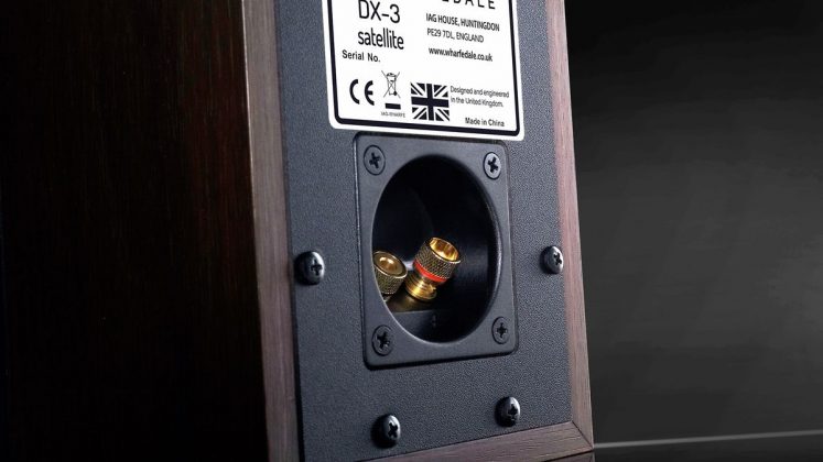 Система Samsung HW-Q990F для кинотеатра | DGL.RU