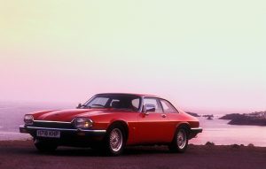 Сравнение спорткаров Jaguar XJS, Porsche 944 и Lotus Esprit в 1985 году