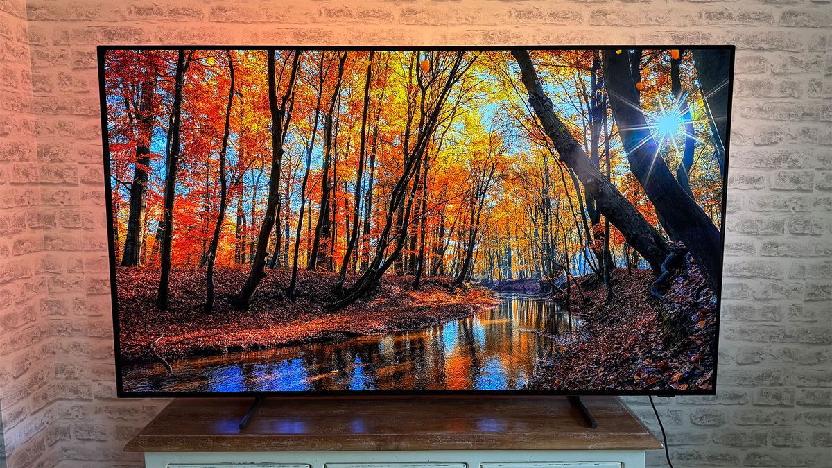 Лучшие OLED-телевизоры 2026 года: 5 моделей для настоящих киноманов картинка Телевизор Sony Bravia 8 II и выбор 2026 | DGL.RU