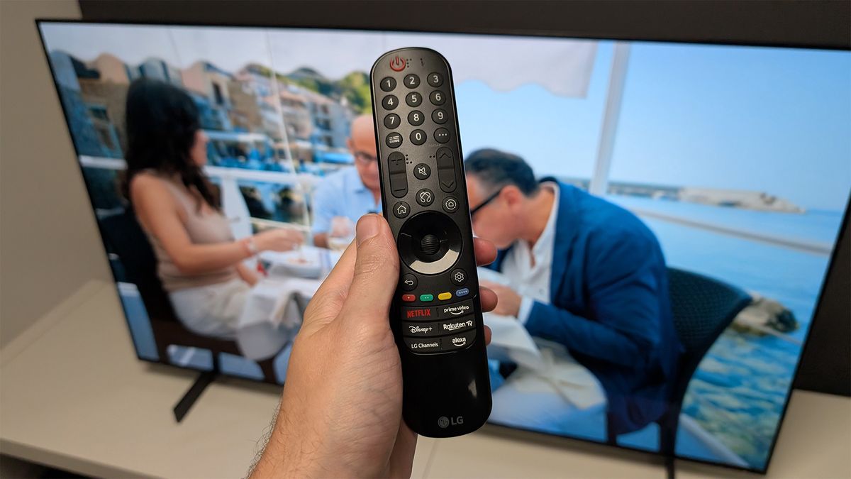 Лучшие OLED-телевизоры 2026 года: 5 моделей для настоящих киноманов картинка Телевизор Sony Bravia 8 II и выбор 2026 | DGL.RU