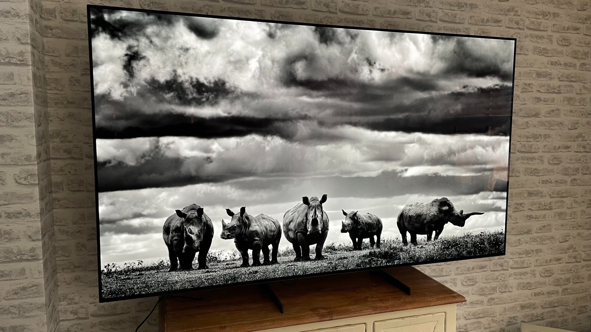 Лучшие 8K-телевизоры в 2026 году: дисплеи от Samsung и LG картинка 8K-телевизоры LG и Samsung: выбор в 2026 | DGL.RU