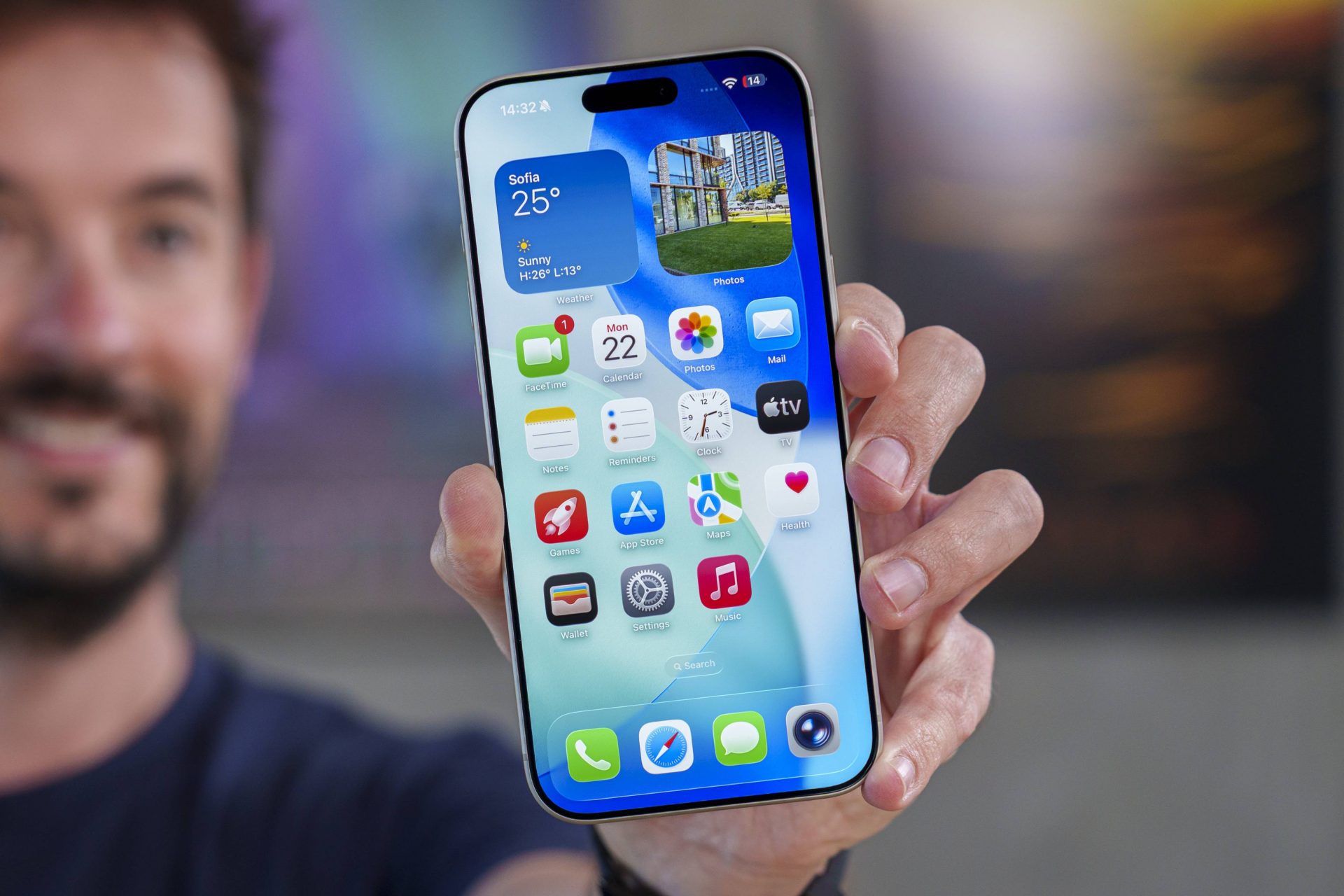 Apple планирует изменить цены на линейку iPhone 18 на фоне подорожания чипов памяти картинка Рост цен на Apple iPhone 18 Pro в 2026 году | DGL.RU