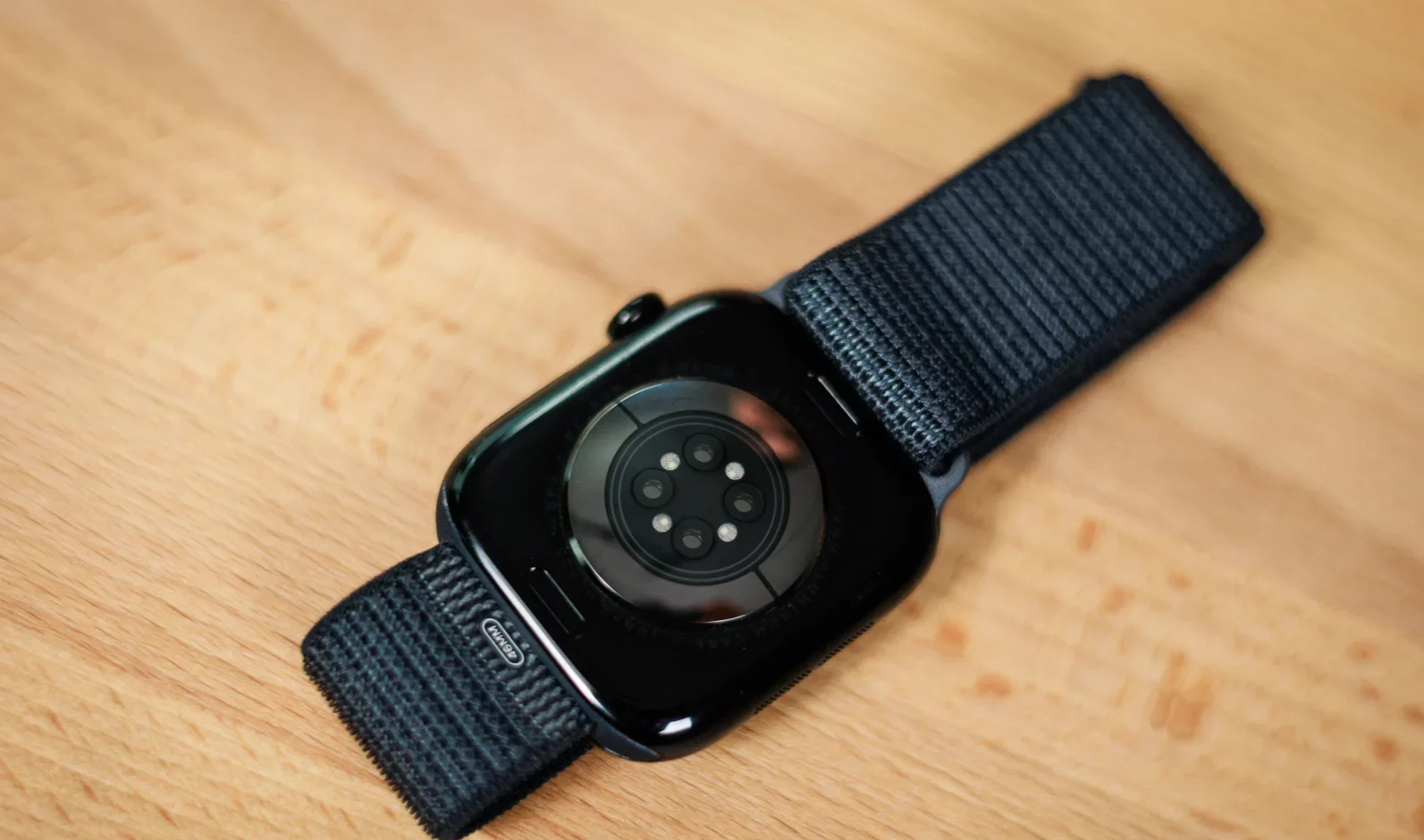 Apple тестирует непрерывное измерение пульса для смарт-часов Apple Watch картинка Смарт-часы Apple Watch: непрерывный пульс | DGL.RU