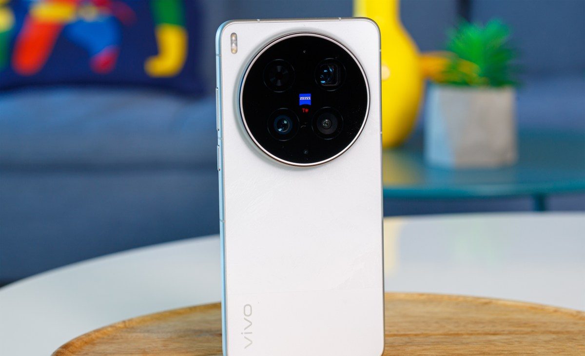 Флагманский смартфон Xiaomi 18 Ultra не выйдет в декабре 2026 года картинка Xiaomi 18 Ultra не выйдет в декабре 2026 года | DGL.RU