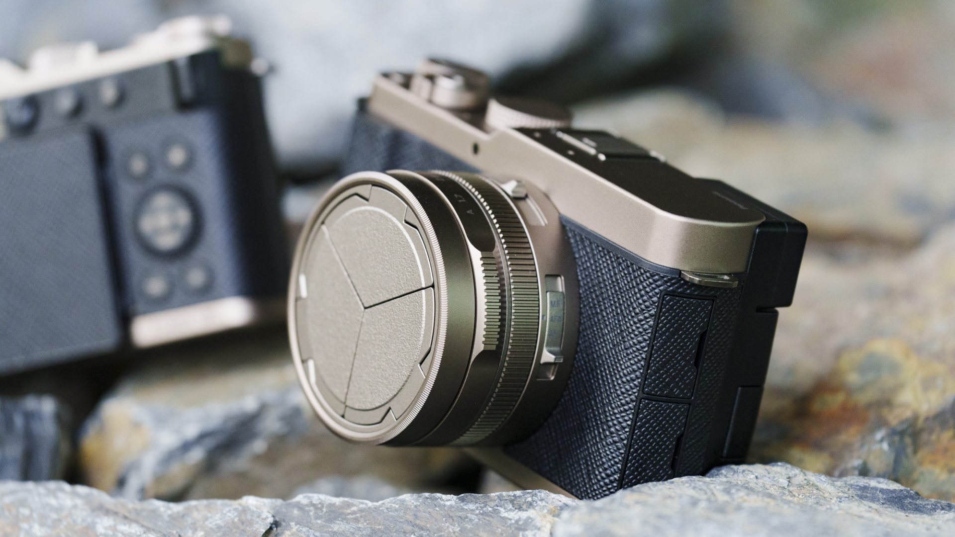 Обзор Panasonic Lumix L10 - три недели с самой красивой камерой Panasonic картинка Камера Panasonic Lumix L10: обзор новинки | DGL.RU