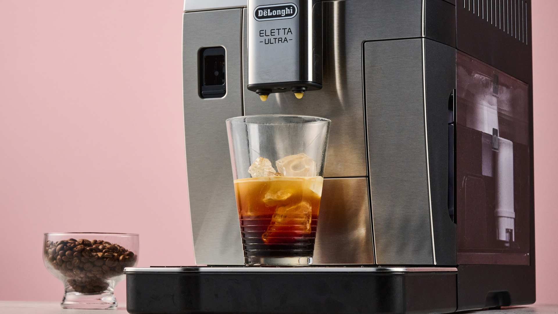Обзор De'Longhi Eletta Ultra - идеальный рецепт за пару секунд, но где же тот самый вкус? картинка Кофемашина De'Longhi Eletta Ultra: обзор | DGL.RU