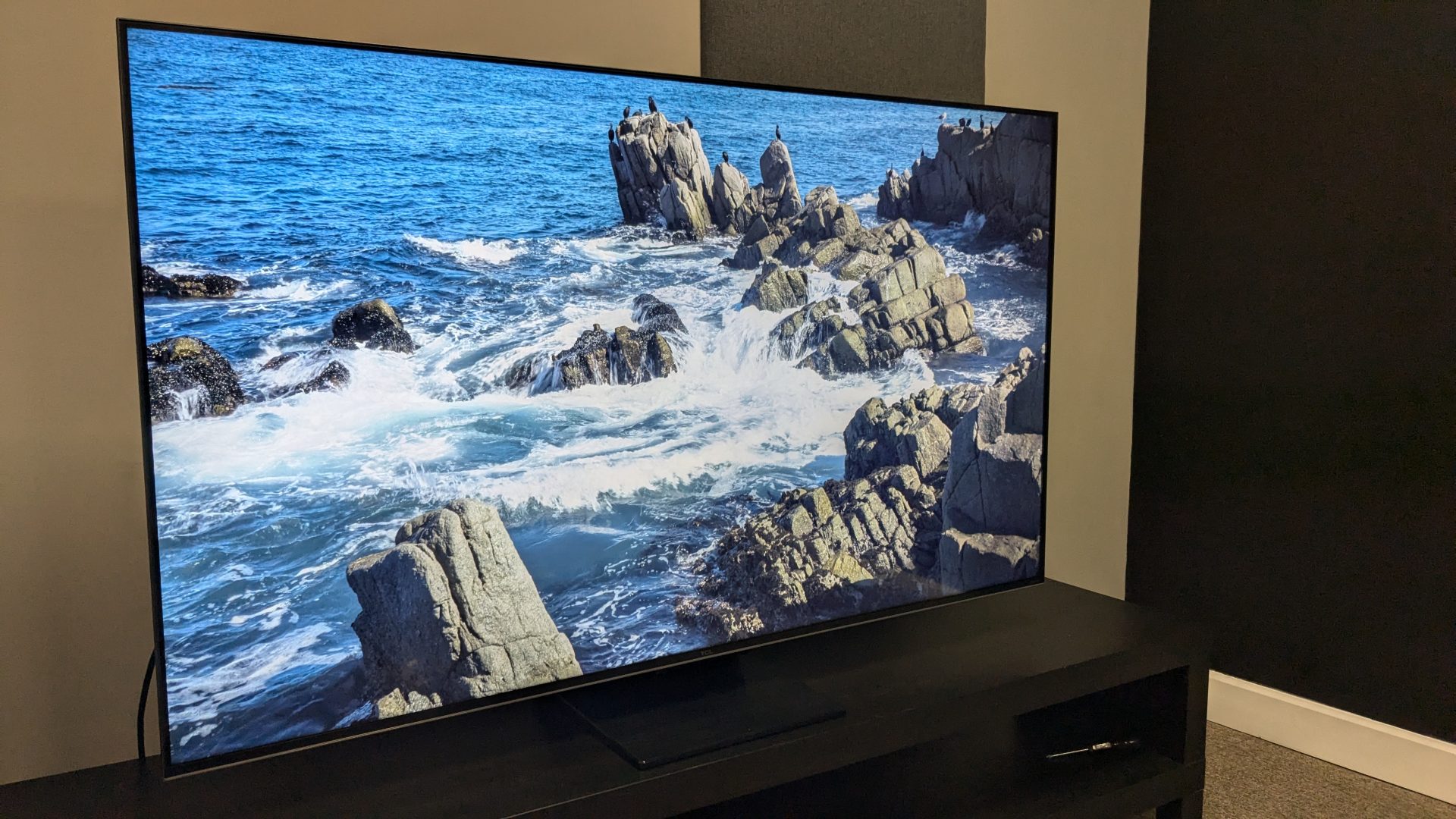 Лучшие мини-LED 4K телевизоры на любой бюджет в 2026 году картинка Мини-LED 4K телевизоры 2026: яркость и HDR | DGL.RU