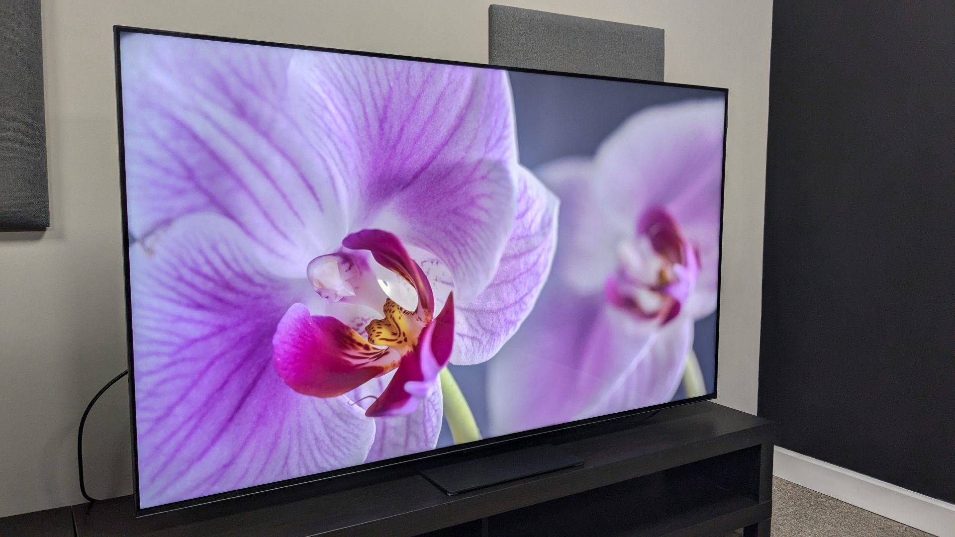 Лучшие мини-LED 4K телевизоры на любой бюджет в 2026 году картинка Мини-LED 4K телевизоры 2026: яркость и HDR | DGL.RU