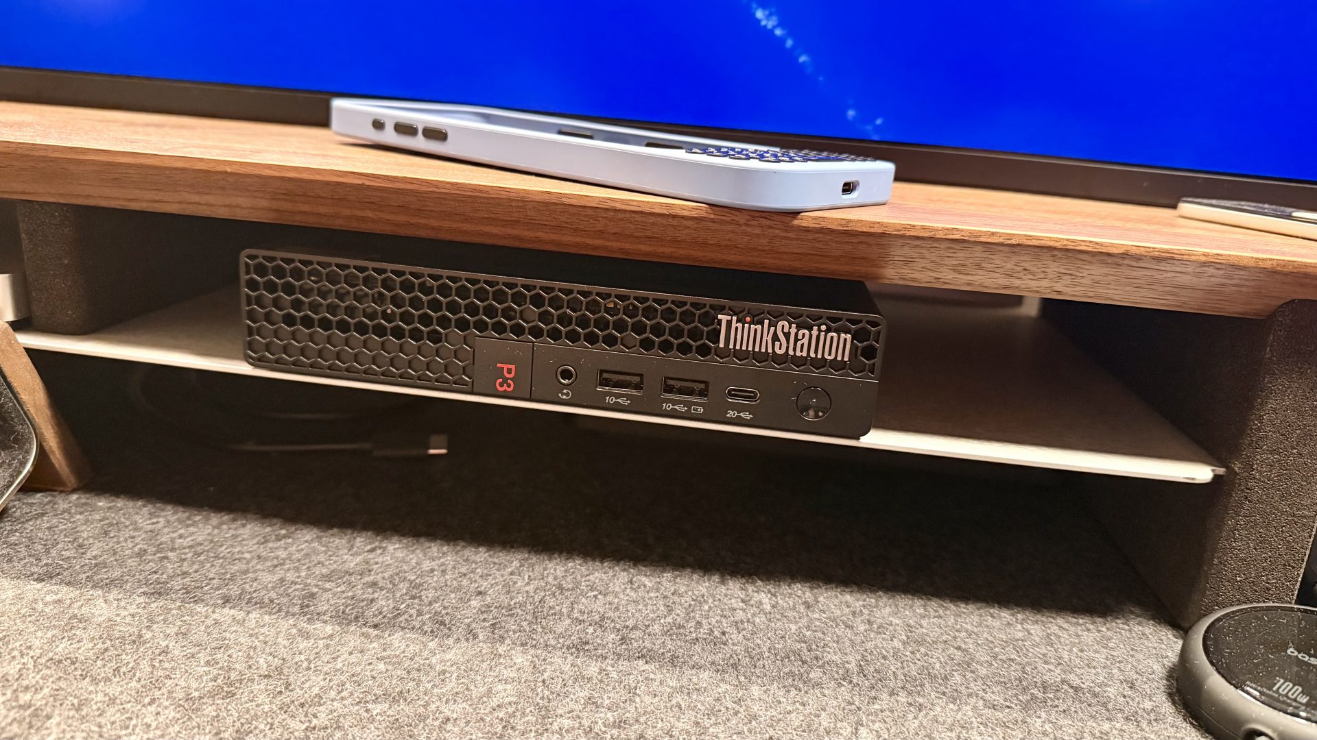 Обзор Lenovo ThinkStation P3 Tiny Gen 2: профессиональная мощность в кармане картинка Мини-ПК Lenovo ThinkStation P3 Tiny Gen 2: тест | DGL.RU