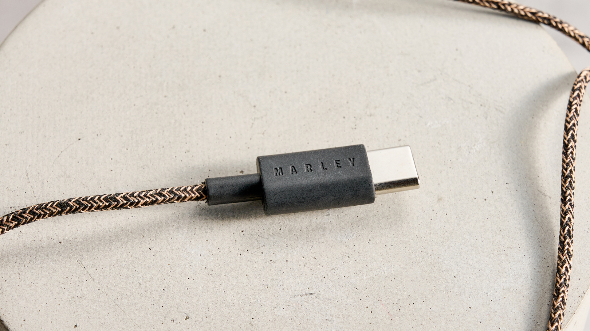 Обзор House of Marley Smile Jamaica USB-C - отличное соотношение цены и качества картинка Наушники House of Marley Smile Jamaica: обзор | DGL.RU
