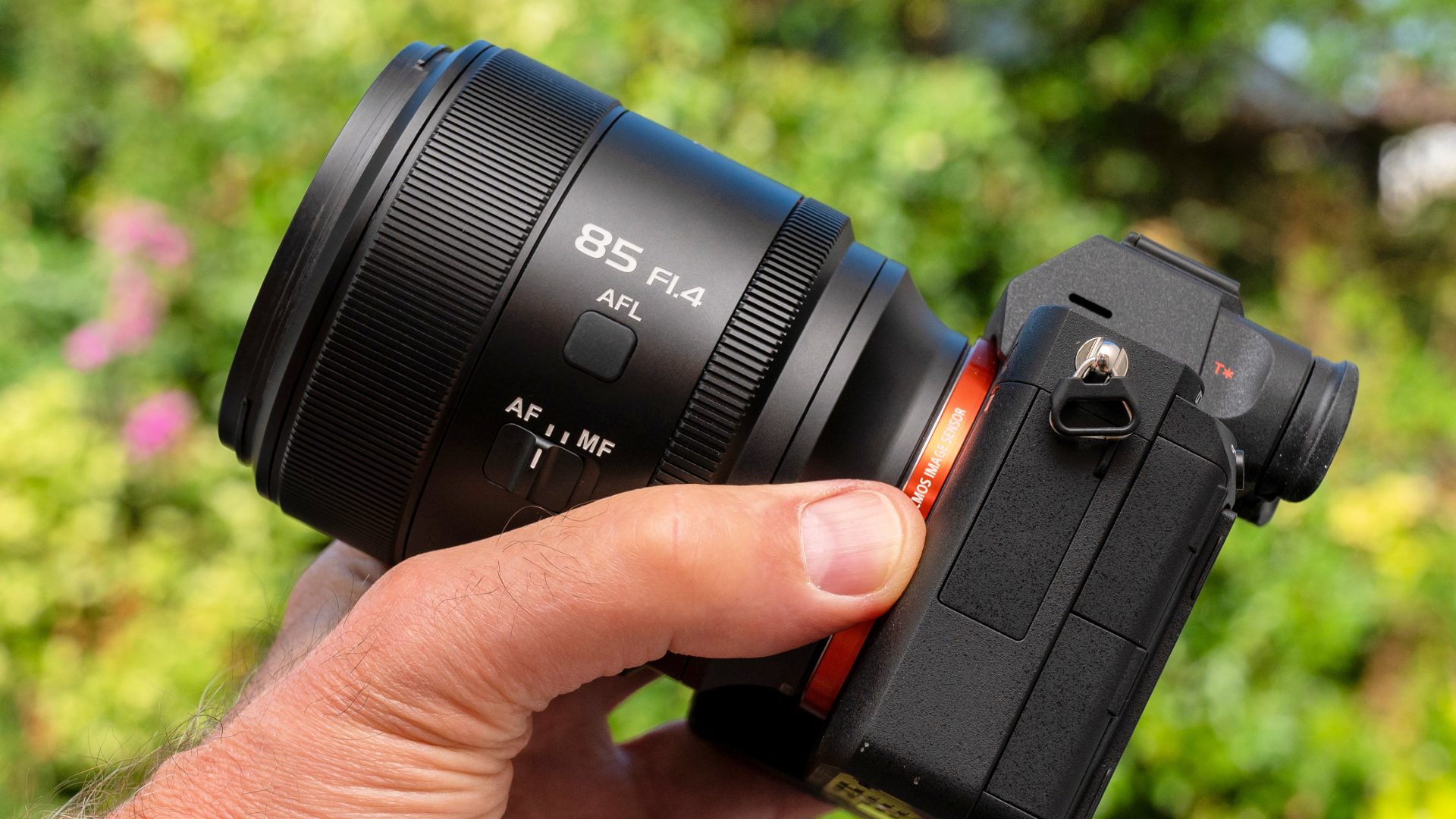 Объектив Sirui Aurora 85mm f/1.4: тест и выводы | DGL.RU