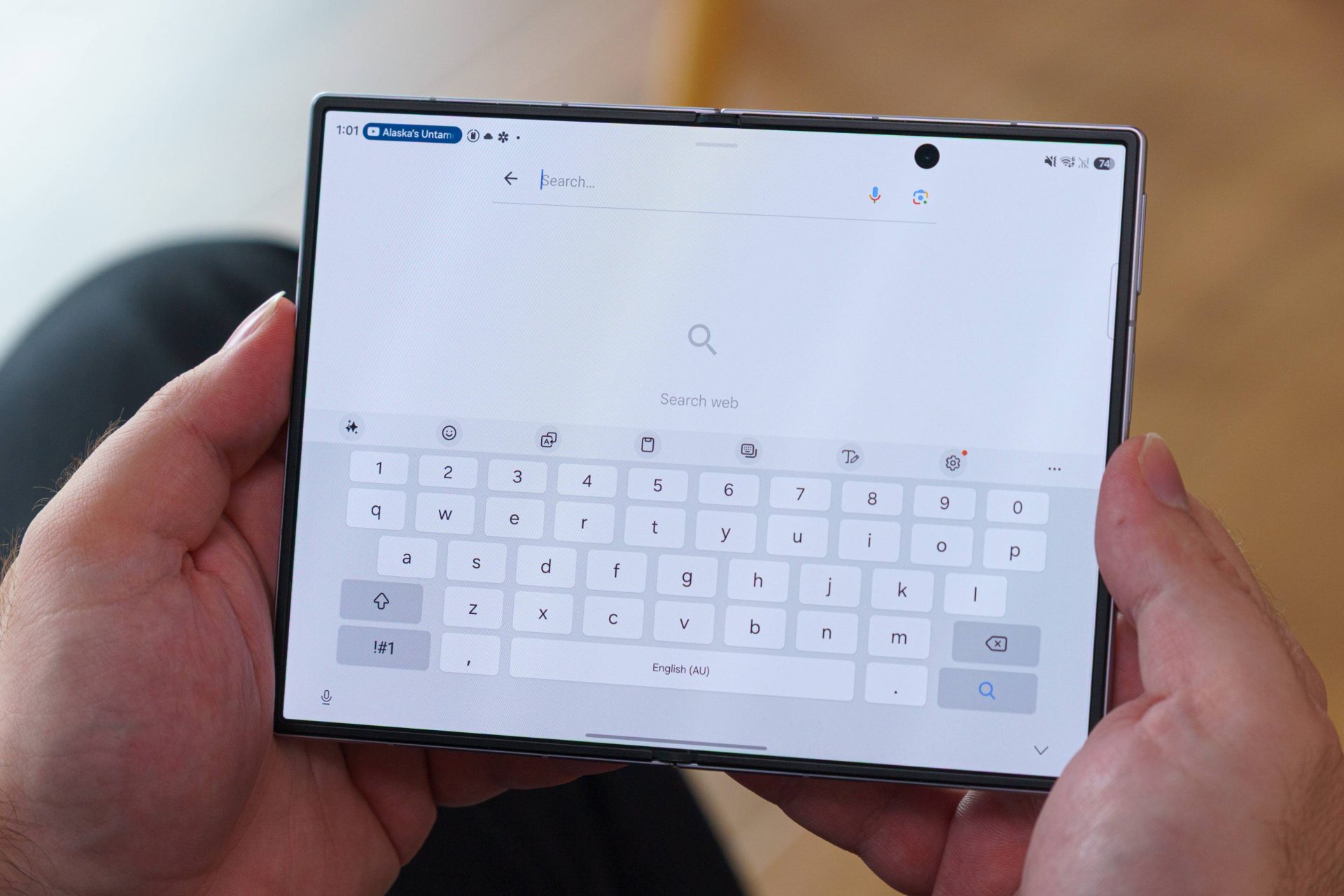 Обзор Samsung Galaxy Z Fold8: тонкий складной флагман нового формата картинка Обзор Samsung Galaxy Z Fold8: тонкий флагман | DGL.RU