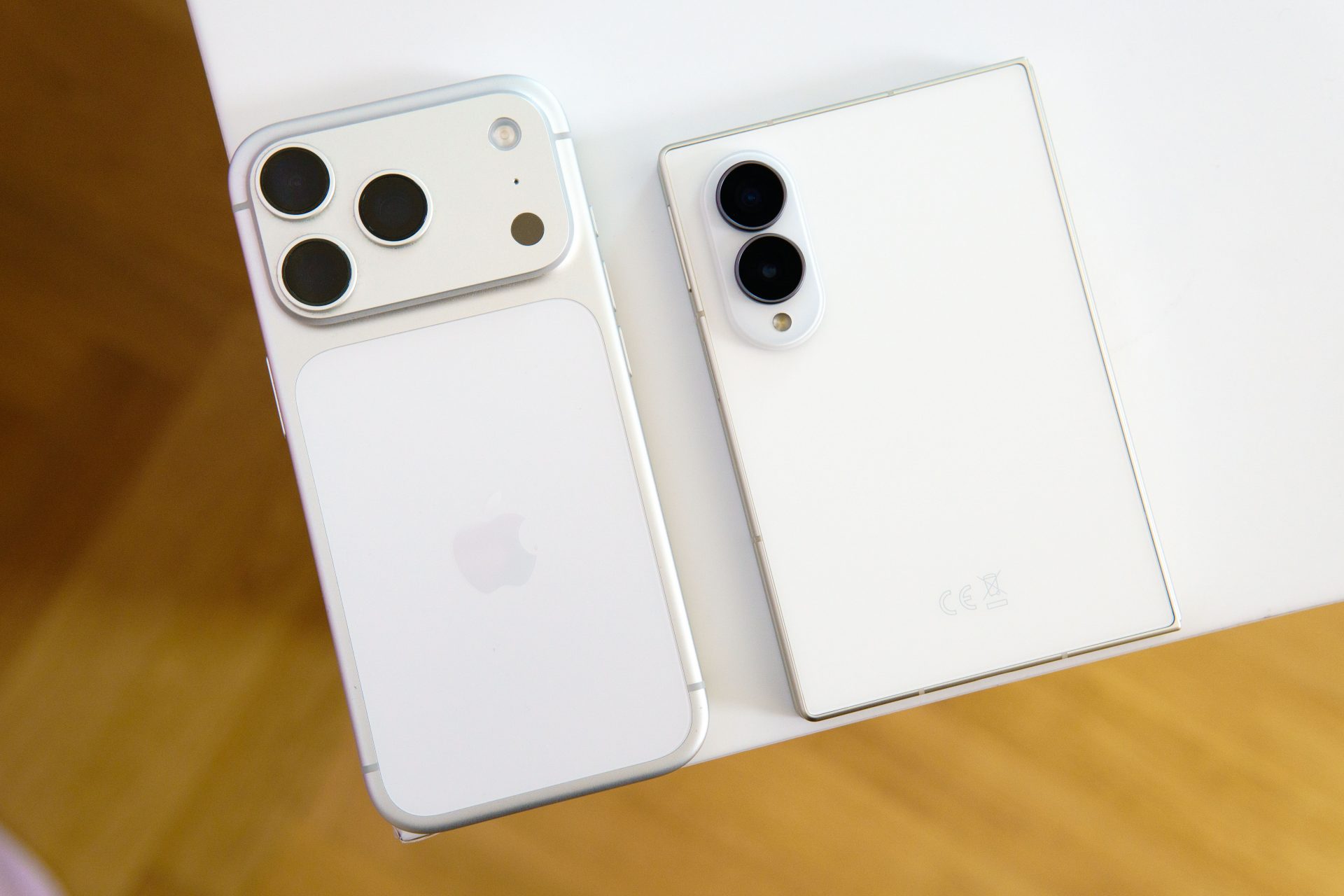 Обзор Samsung Galaxy Z Fold8: тонкий складной флагман нового формата картинка Обзор Samsung Galaxy Z Fold8: тонкий флагман | DGL.RU