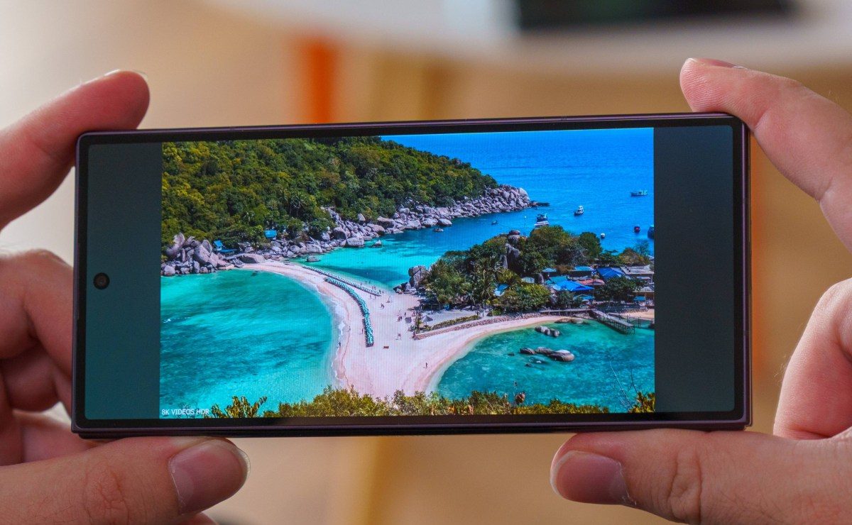 Обзор Samsung Galaxy Z Fold8 Ultra: характеристики, экран, автономность и быстрая зарядка картинка Характеристики Samsung Galaxy Z Fold8 Ultra | DGL.RU