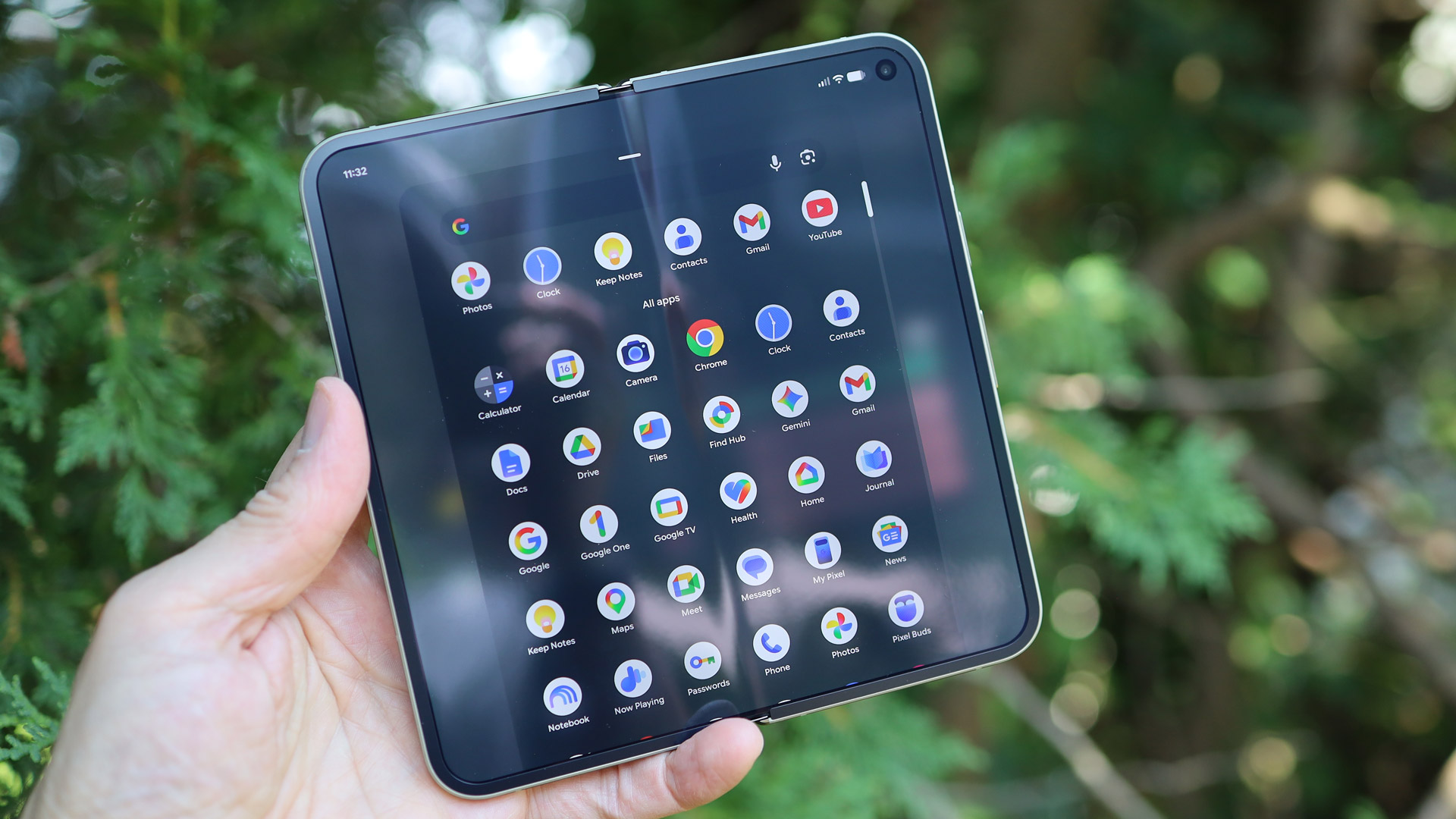 Обзор смартфона Google Pixel 11 Pro Fold картинка Обзор Google Pixel 11 Pro Fold: чип и тесты | DGL.RU