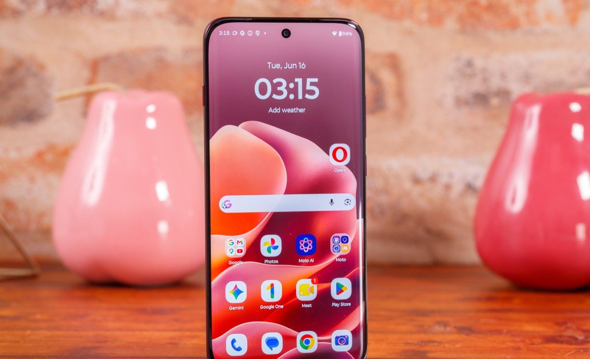 Обзор смартфона Motorola Edge 70 Pro: характеристики и комплектация картинка Характеристики модели Motorola Edge 70 Pro | DGL.RU